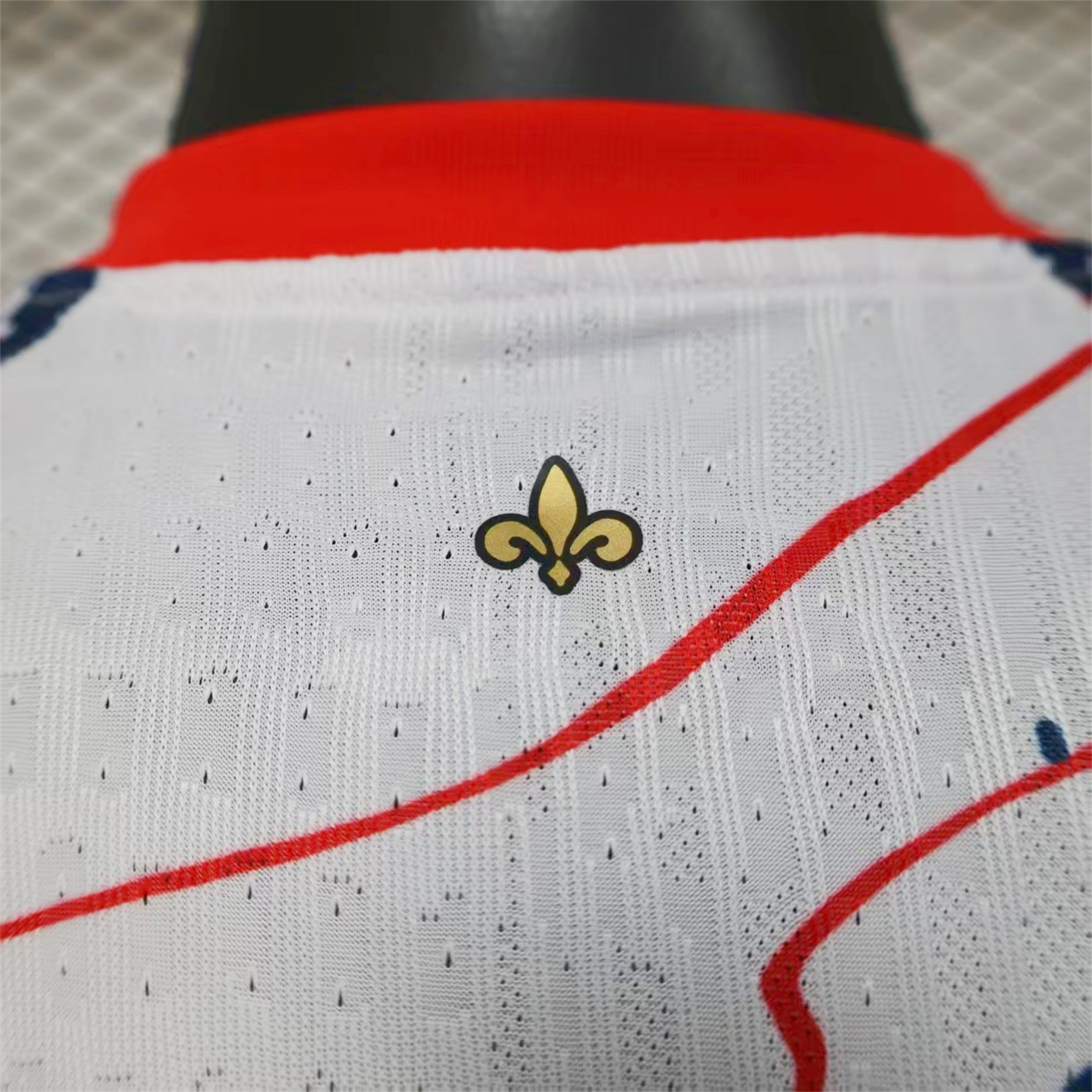 AlphaJersey-Paris Saint-Germain PSG 25-26 Red And Blue Lines White Special Jersey - Player Version