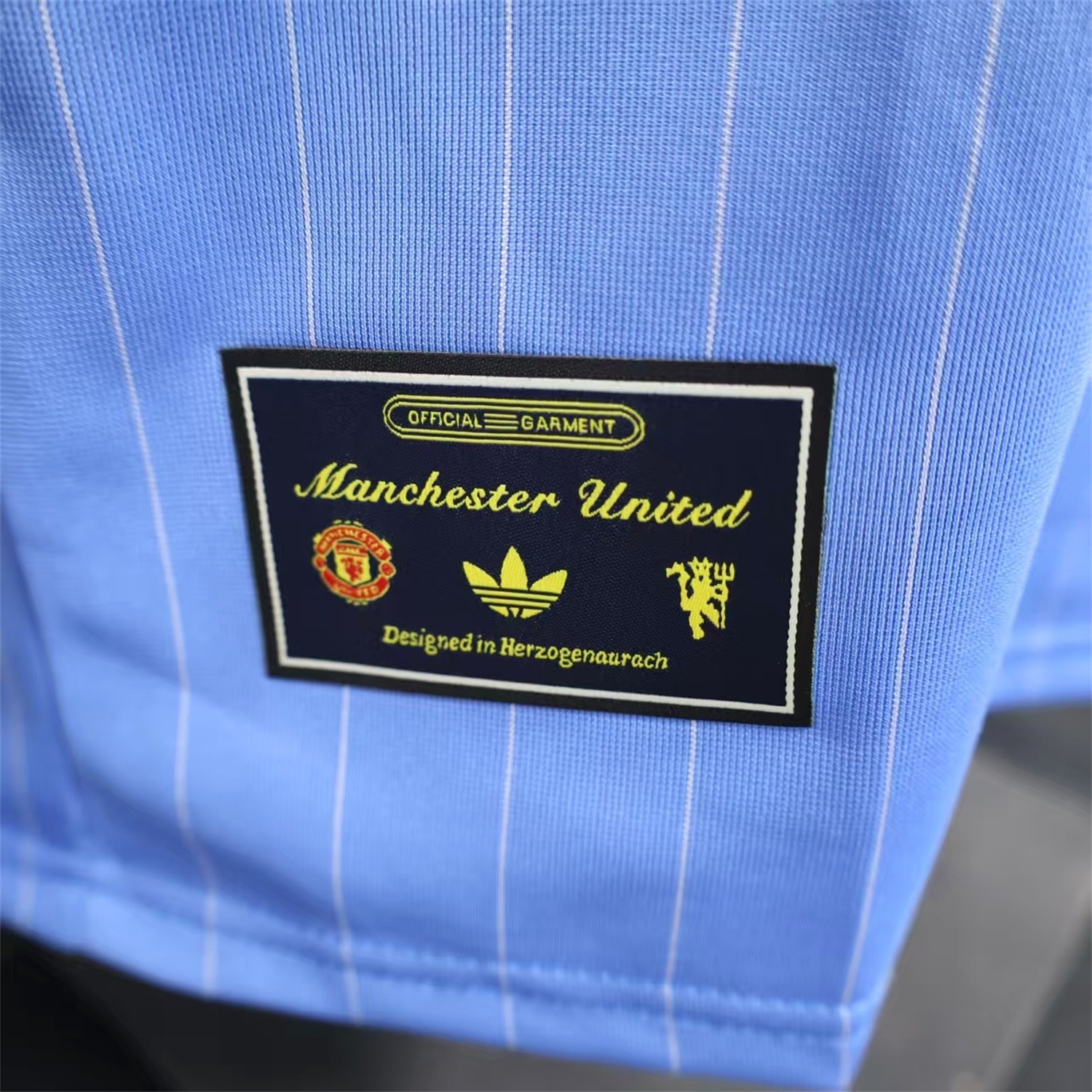 AlphaJersey-Manchester United 25-26 Icon Travel Special Edition Blue Jersey - Player Version