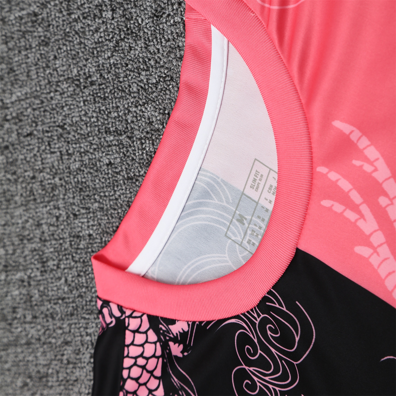 AlphaJersey-Real Madrid 25-26 Short-Sleeve Training Set - Pink-Black Dragon Top & Black-White Shorts