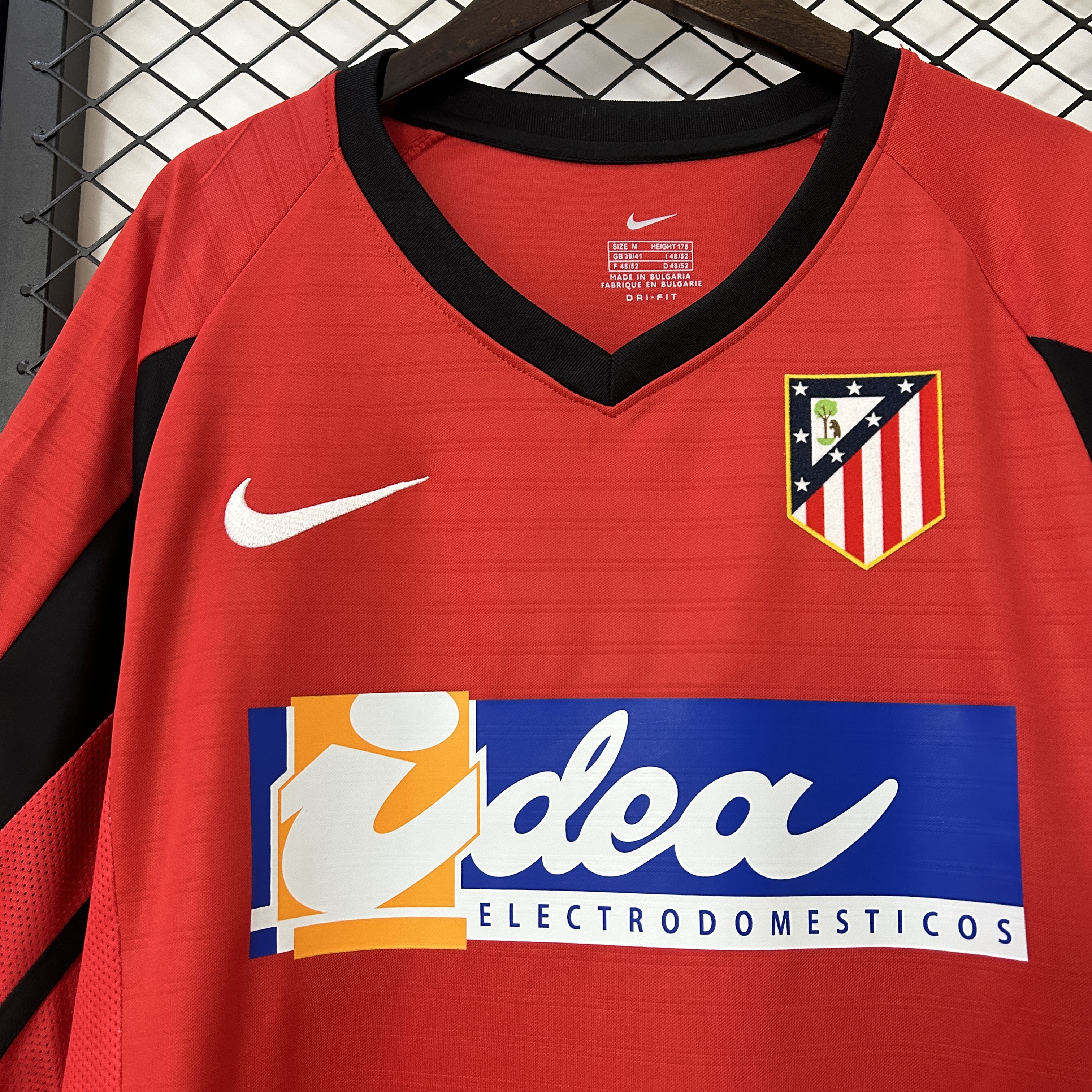 AlphaJersey-Retro Atletico Madrid 2001-02 Away Jersey