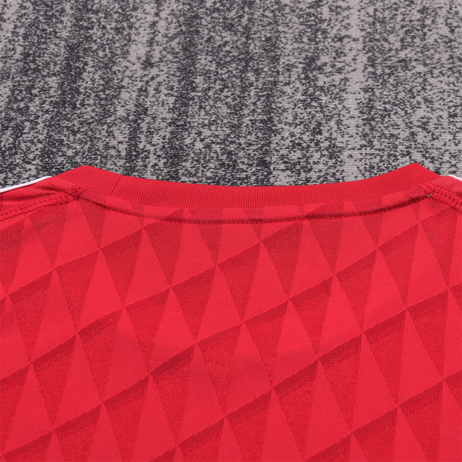 AlphaJersey-Retro Liver.pool 2010-11 Home Kids Kit