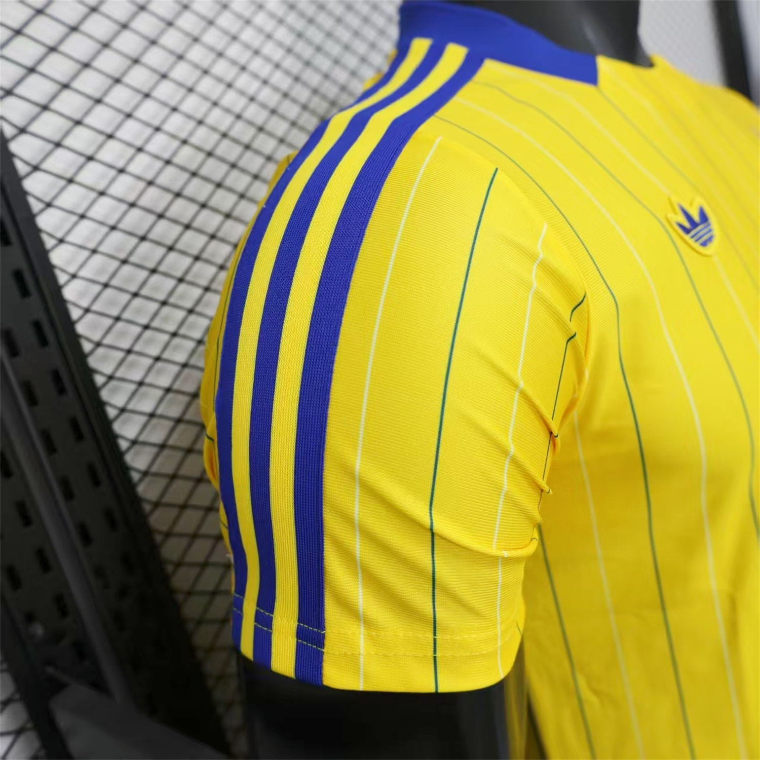 AlphaJersey-Leeds United 25-26 Icon Travel Special Edition Yellow Jersey - Player Version