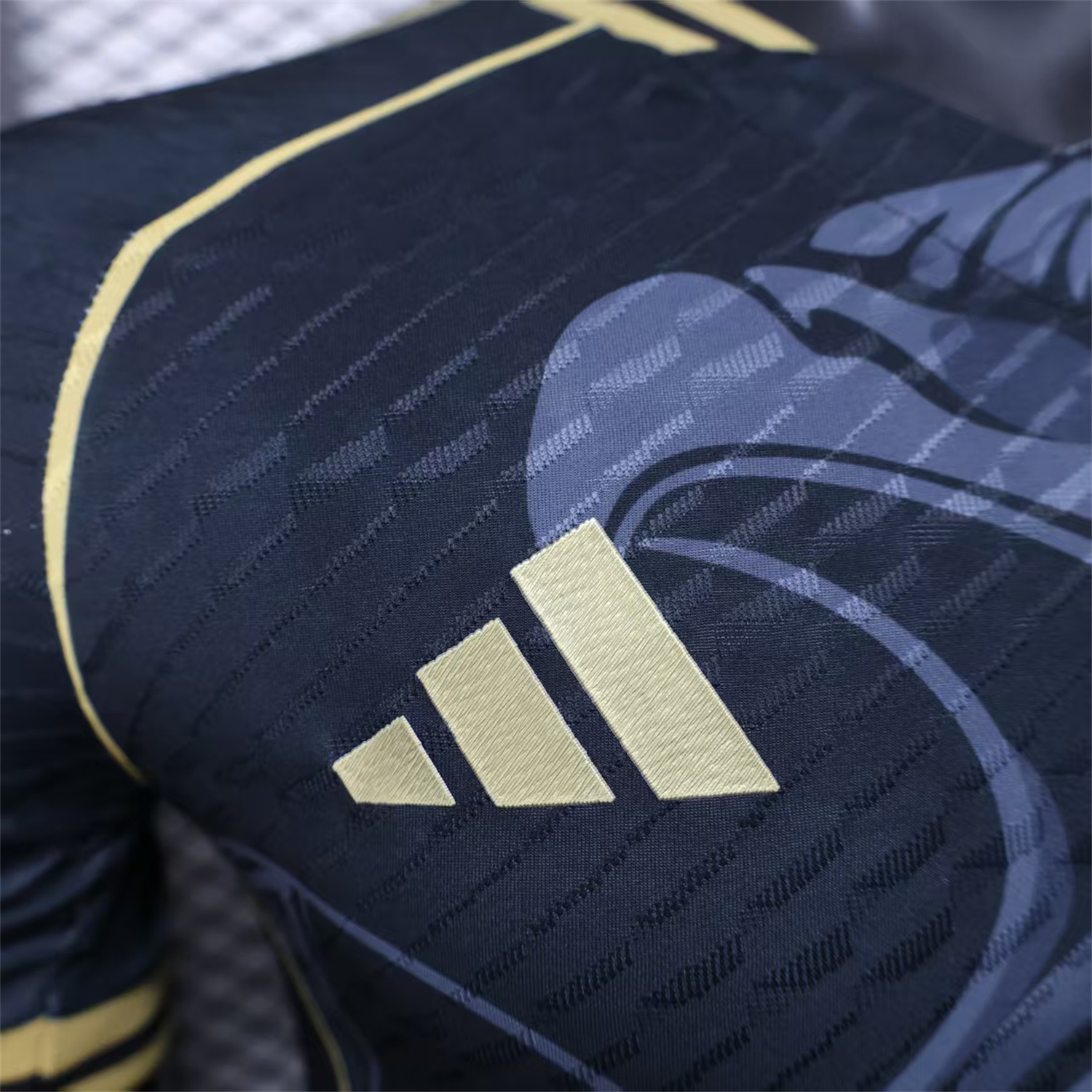 AlphaJersey-Mexico 25-26 Grey Eagle Sketch Black Gold Special Jersey - Player Version