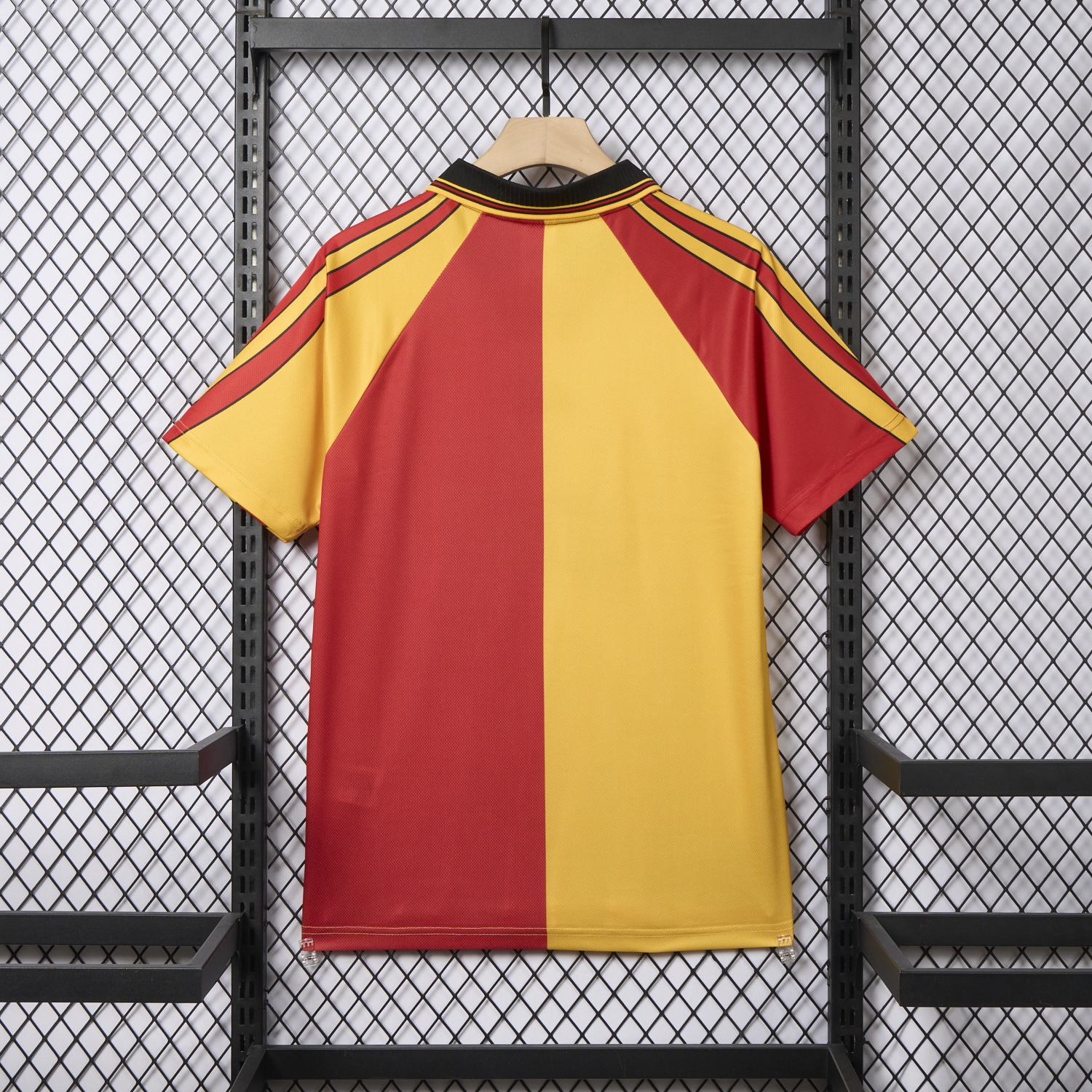 AlphaJersey-Retro Galatasaray 1998-99 Home Jersey