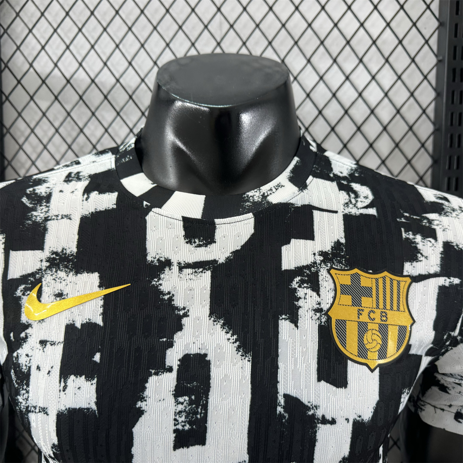 AlphaJersey-Barcelona 25-26 Unsponsored White & Black Letters Special Jersey - Player Version