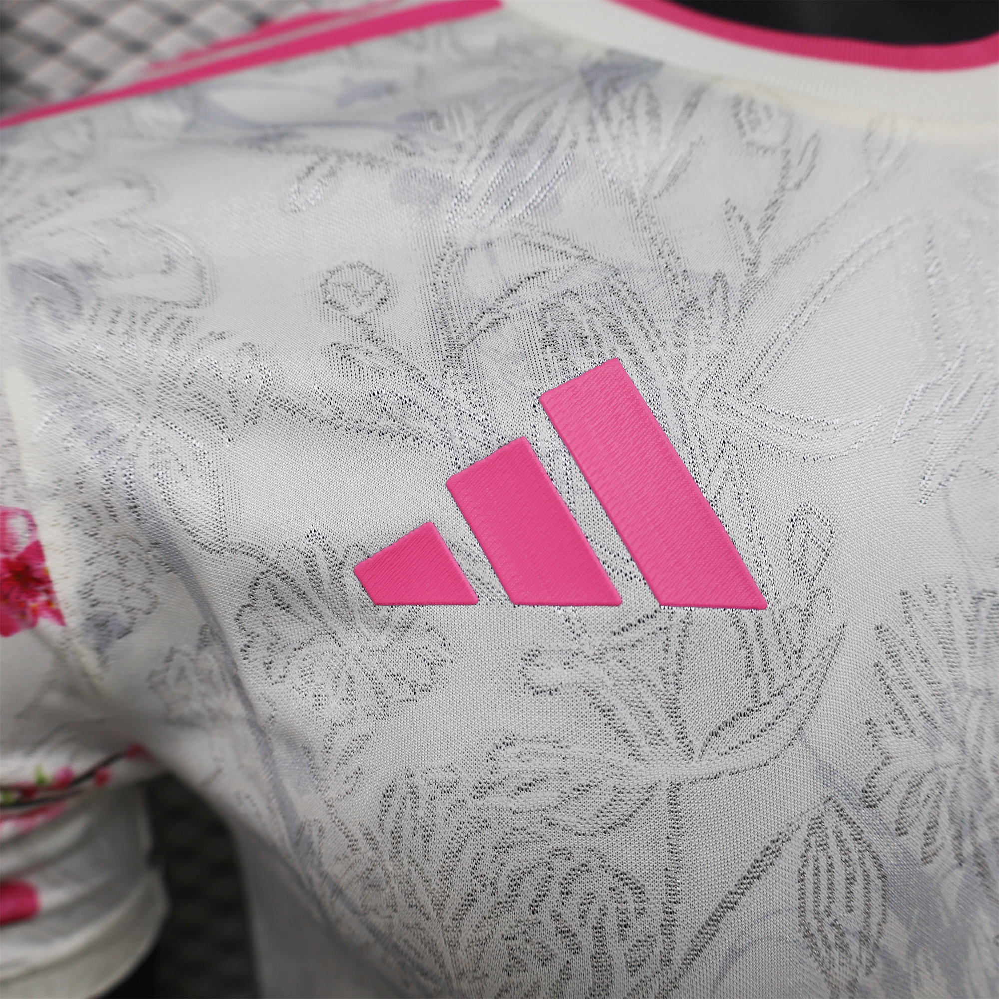 AlphaJersey-Japan 2024 Pink Bird Special Edition Jersey - Player Version