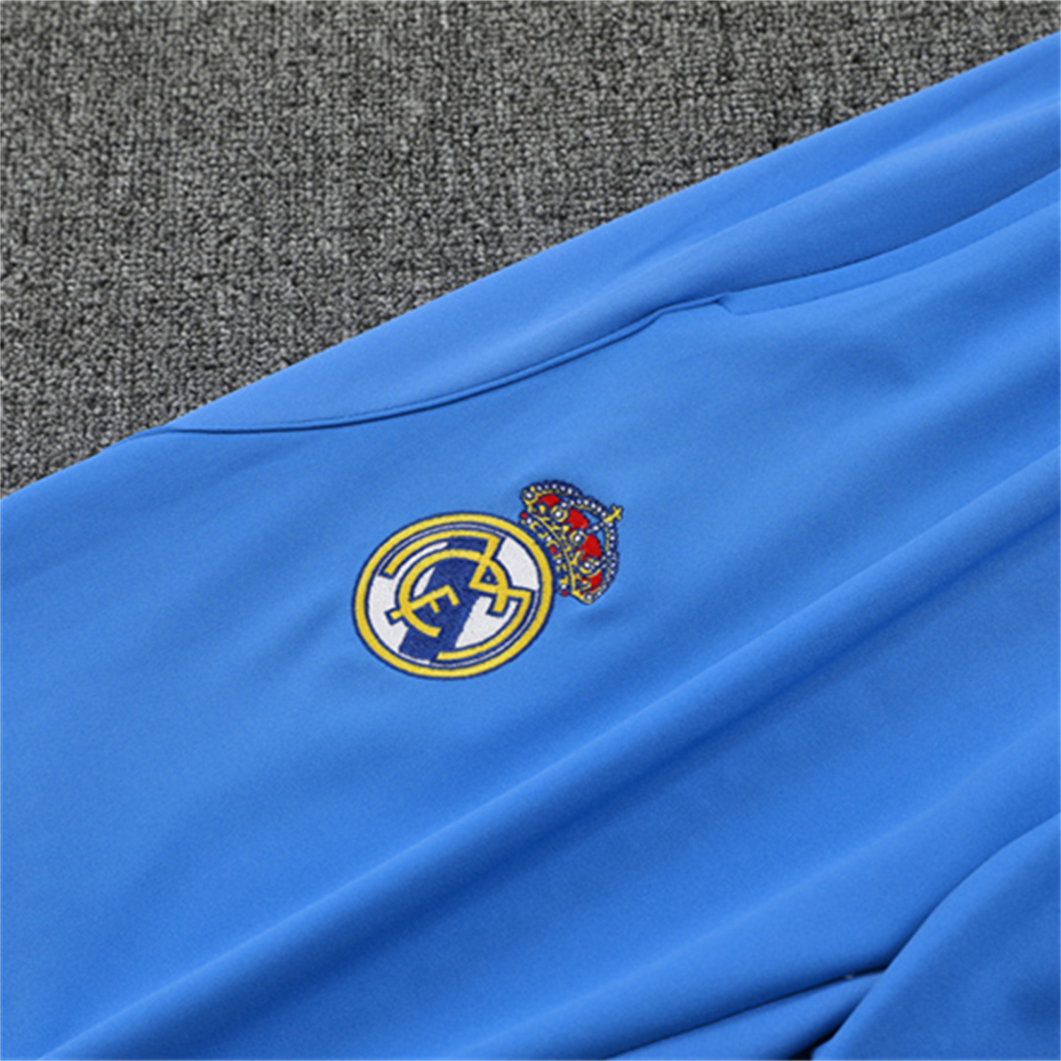 AlphaJersey-Real Madrid 25-26 Long Sleeve Training Set - White Top & Blue Pants