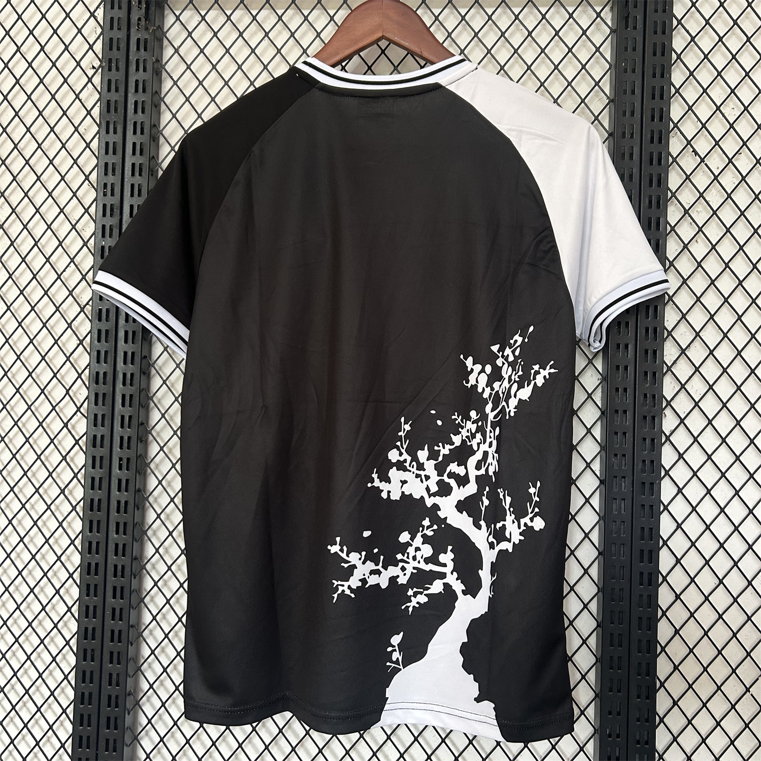 AlphaJersey-Japan 25-26 Tree Half Black And Half White Special Jersey - Fans Version