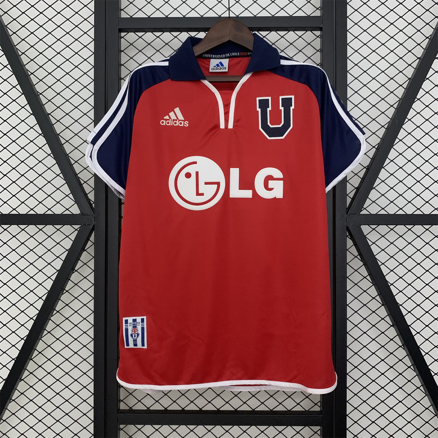 AlphaJersey-Retro Universidad De Chile 2001-02 Away Jersey