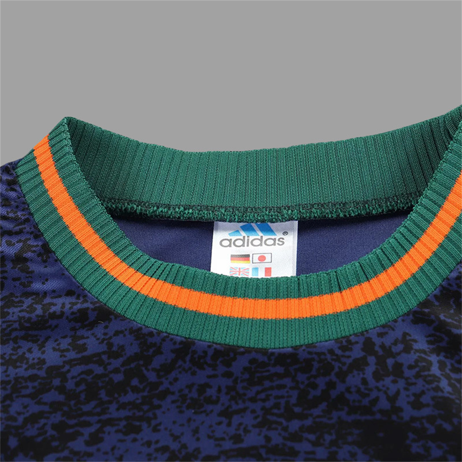 AlphaJersey-Retro Newcastle United 1997-98 Away Kids Kit