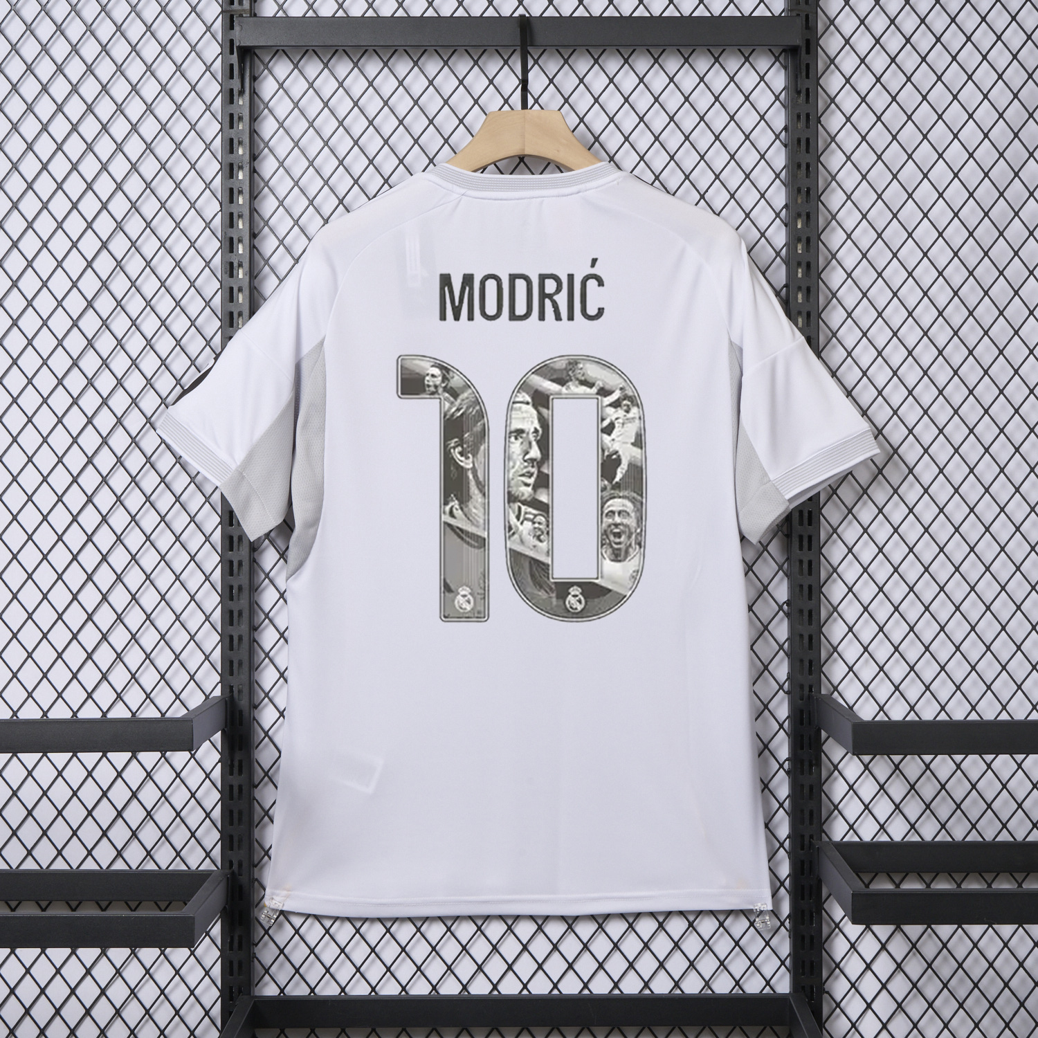 AlphaJersey-Real Madrid 25-26 Home Modrić Limited Edition Jersey - Fans Version