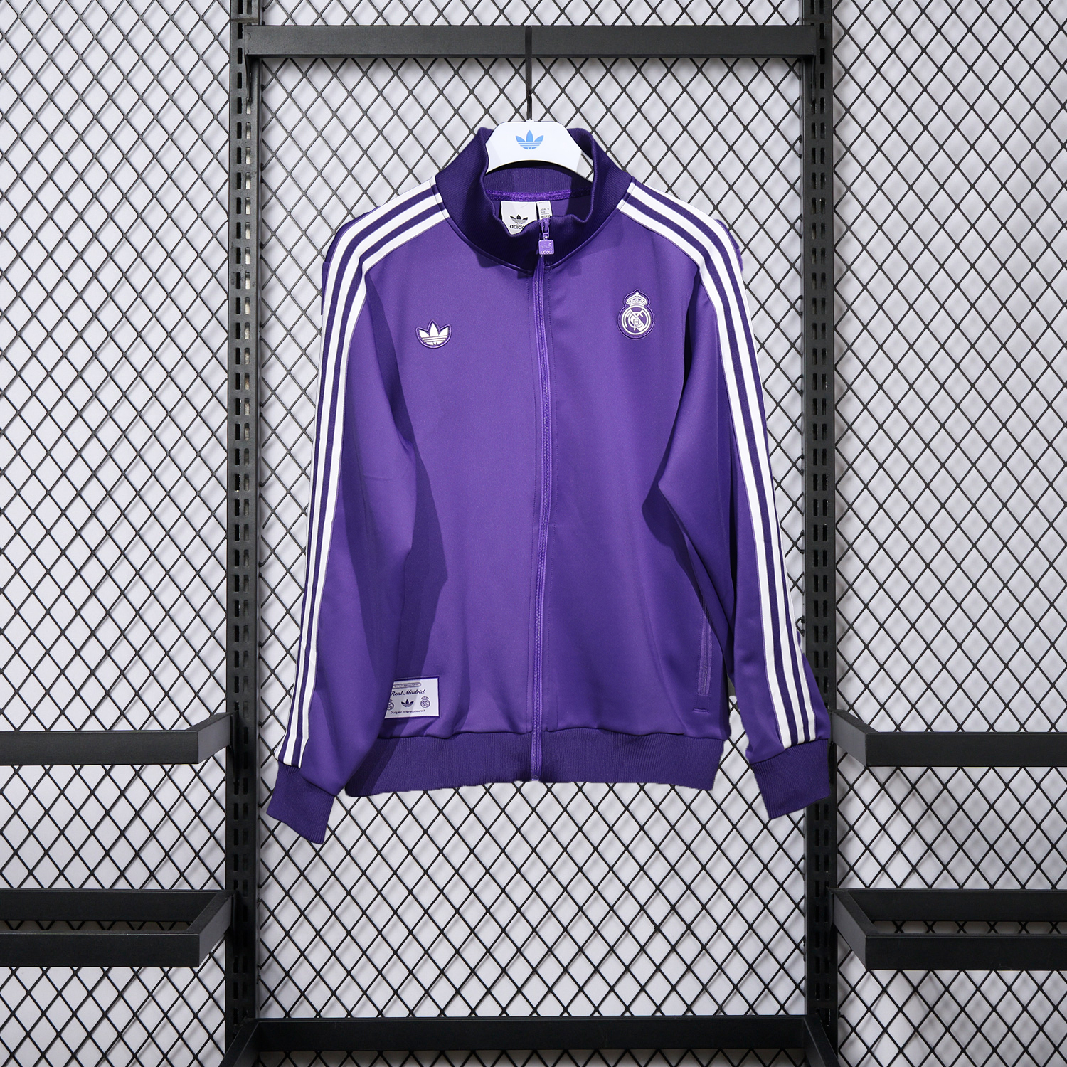 AlphaJersey-Real Madrid 25-26 White Lines Training Set - Purple Top and Purple Pants