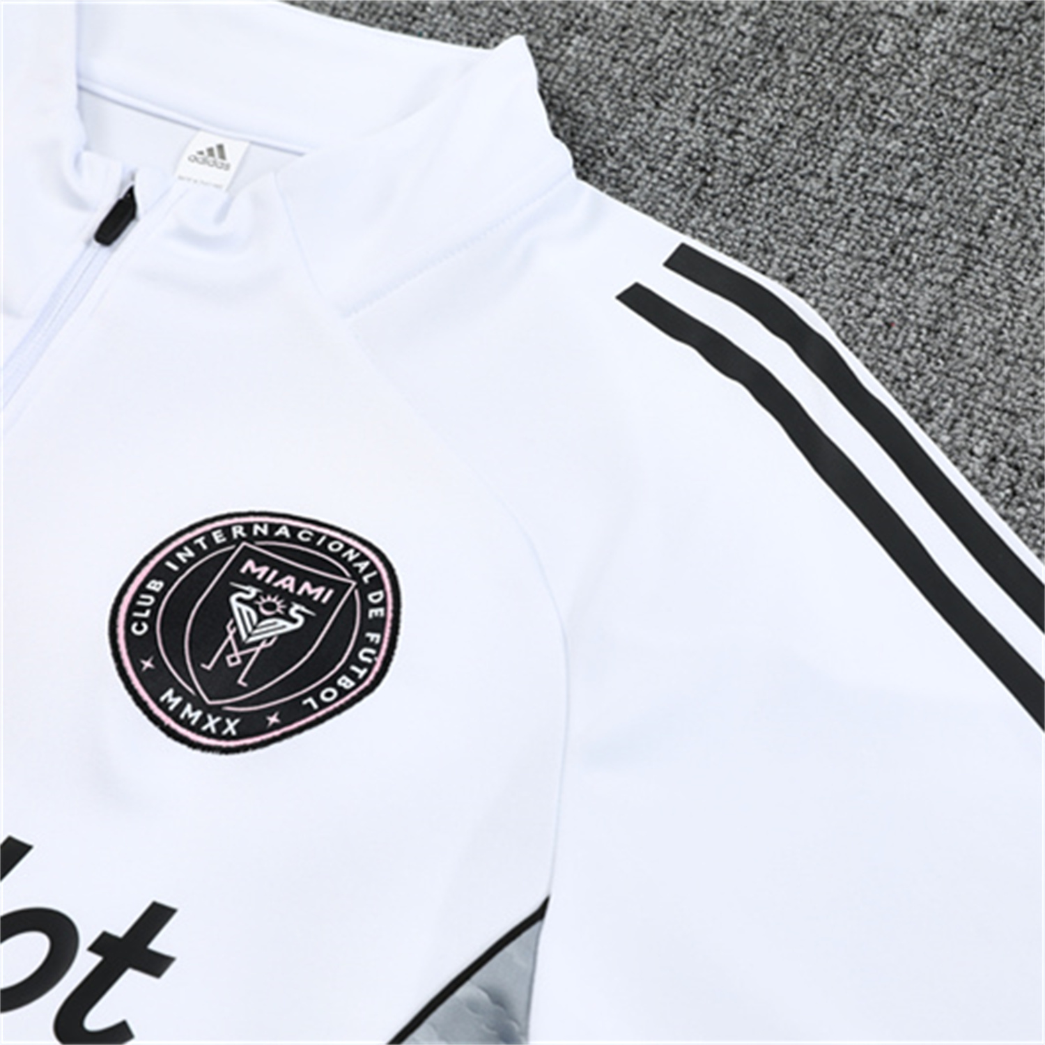 AlphaJersey-INT M.A.M 25-26 Kid Long Sleeves Training Set - White Top & Black Pants