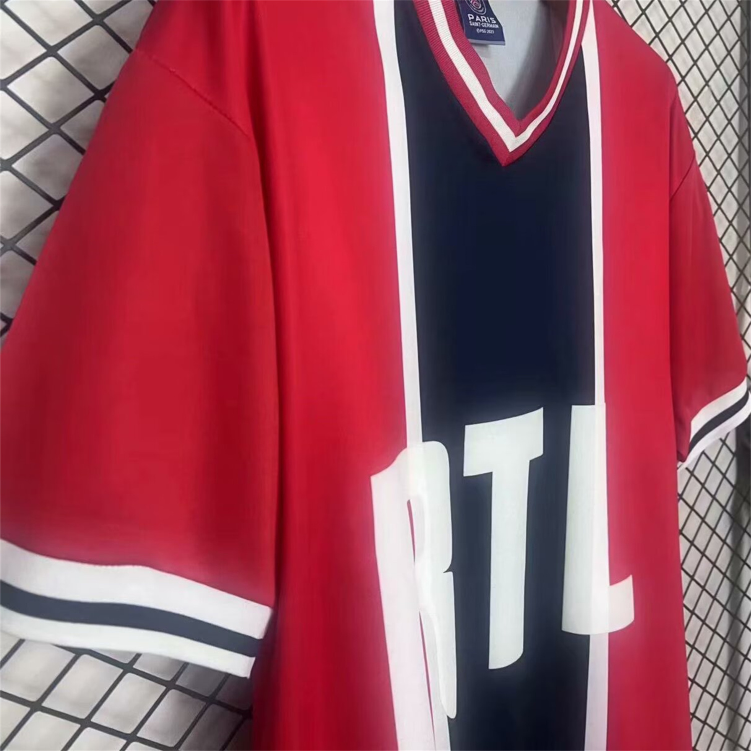 AlphaJersey-Retro Paris Saint-Germain PSG 1975 Away Jersey with Number 11
