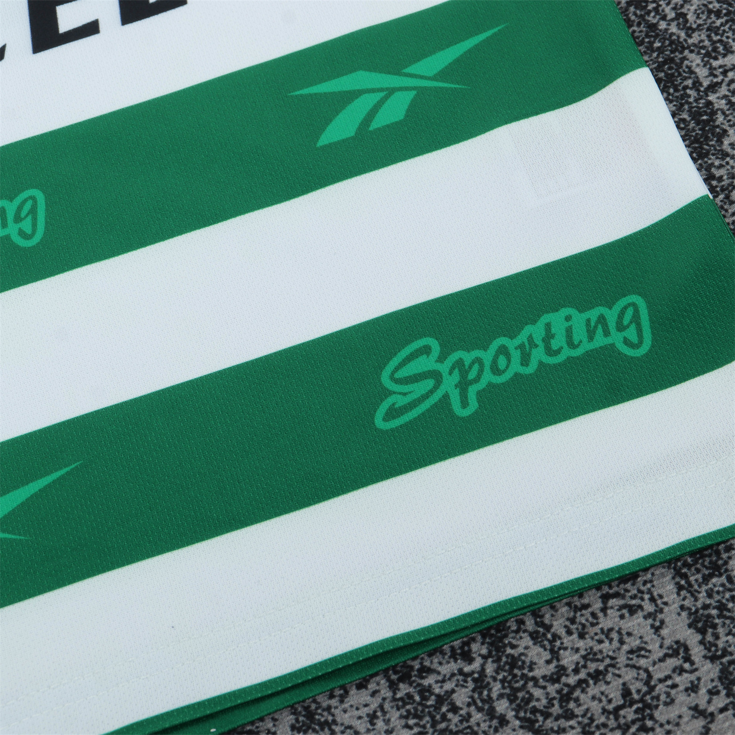 AlphaJersey-Retro Sporting CP 1999-00 Home Kids Kit