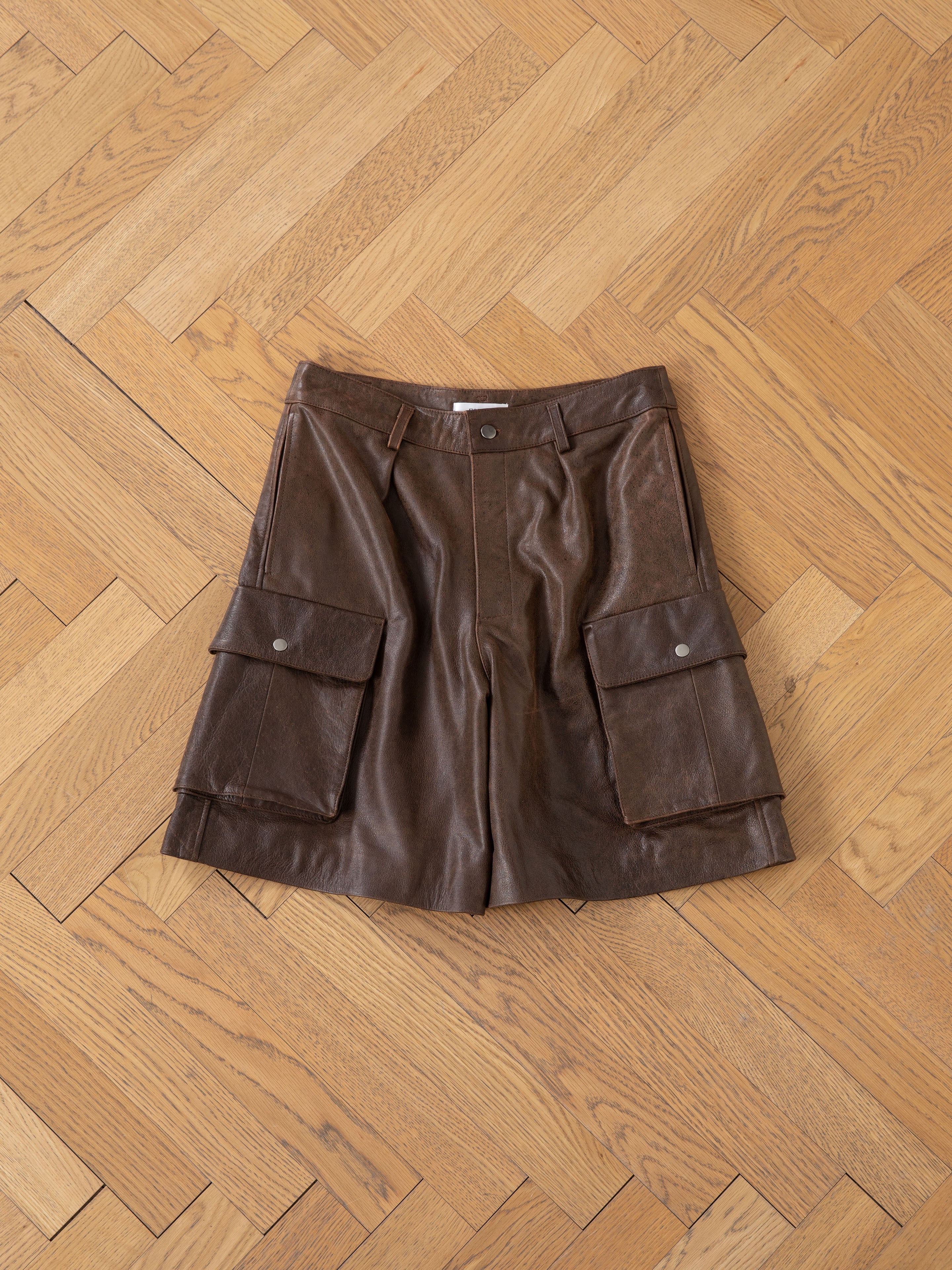 Dusk Distressed Genuine Leather Cargo Shorts | Modern Menswear by yycbvcnbmmnbm