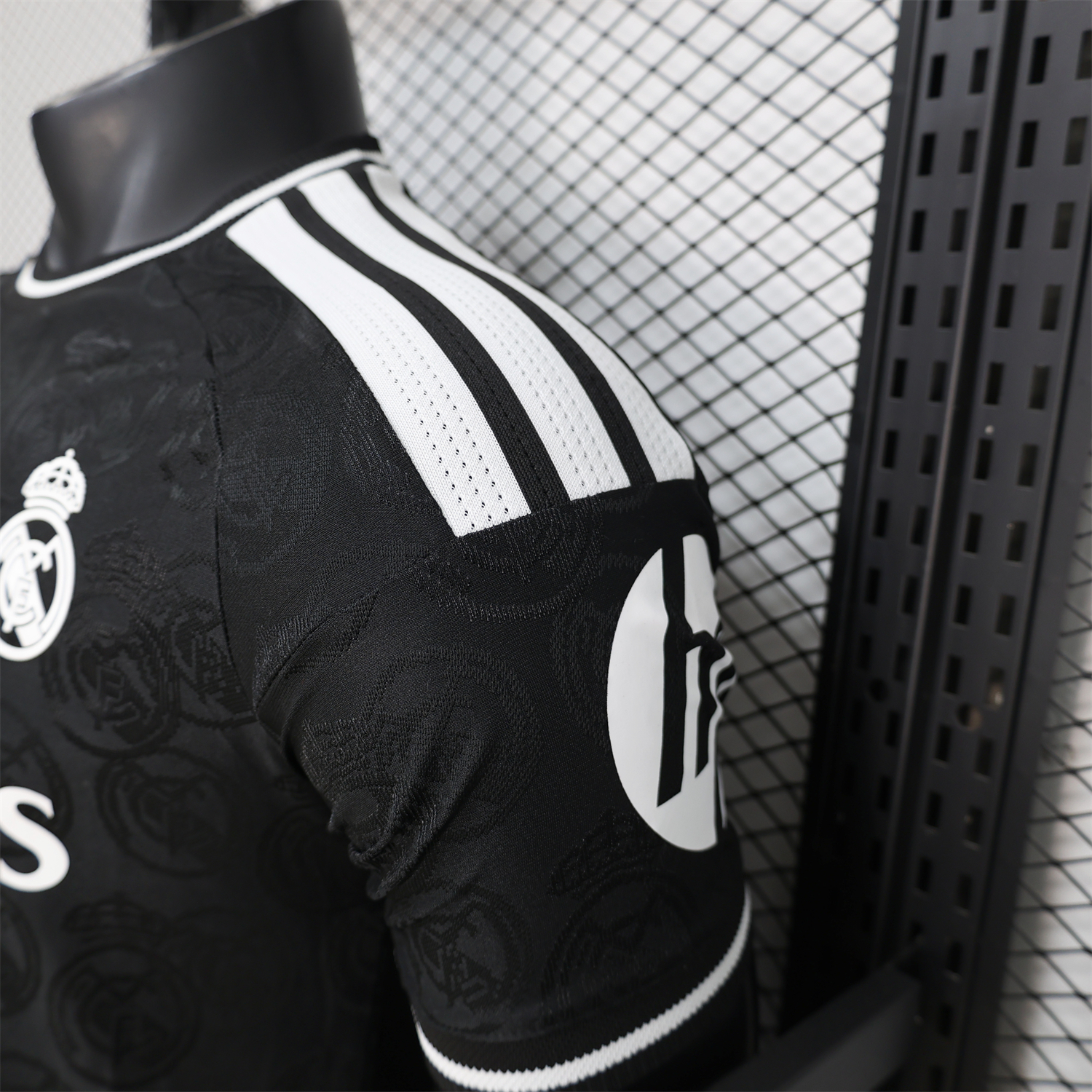 AlphaJersey-Real Madrid 25-26 Black Special Jersey - Player Version