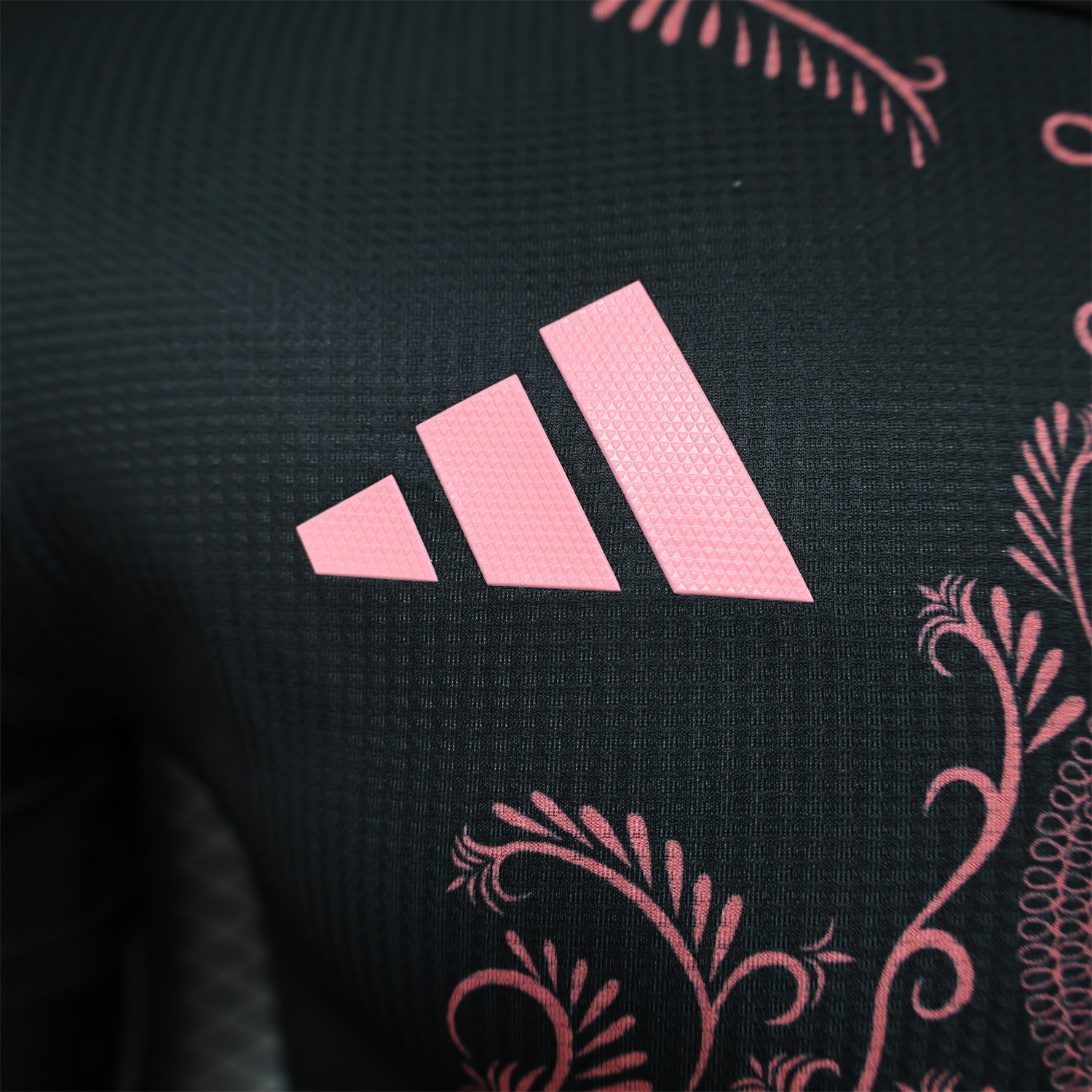 AlphaJersey-Algeria 25-26 Pure Black Jersey with Pink Pattern - Player Version