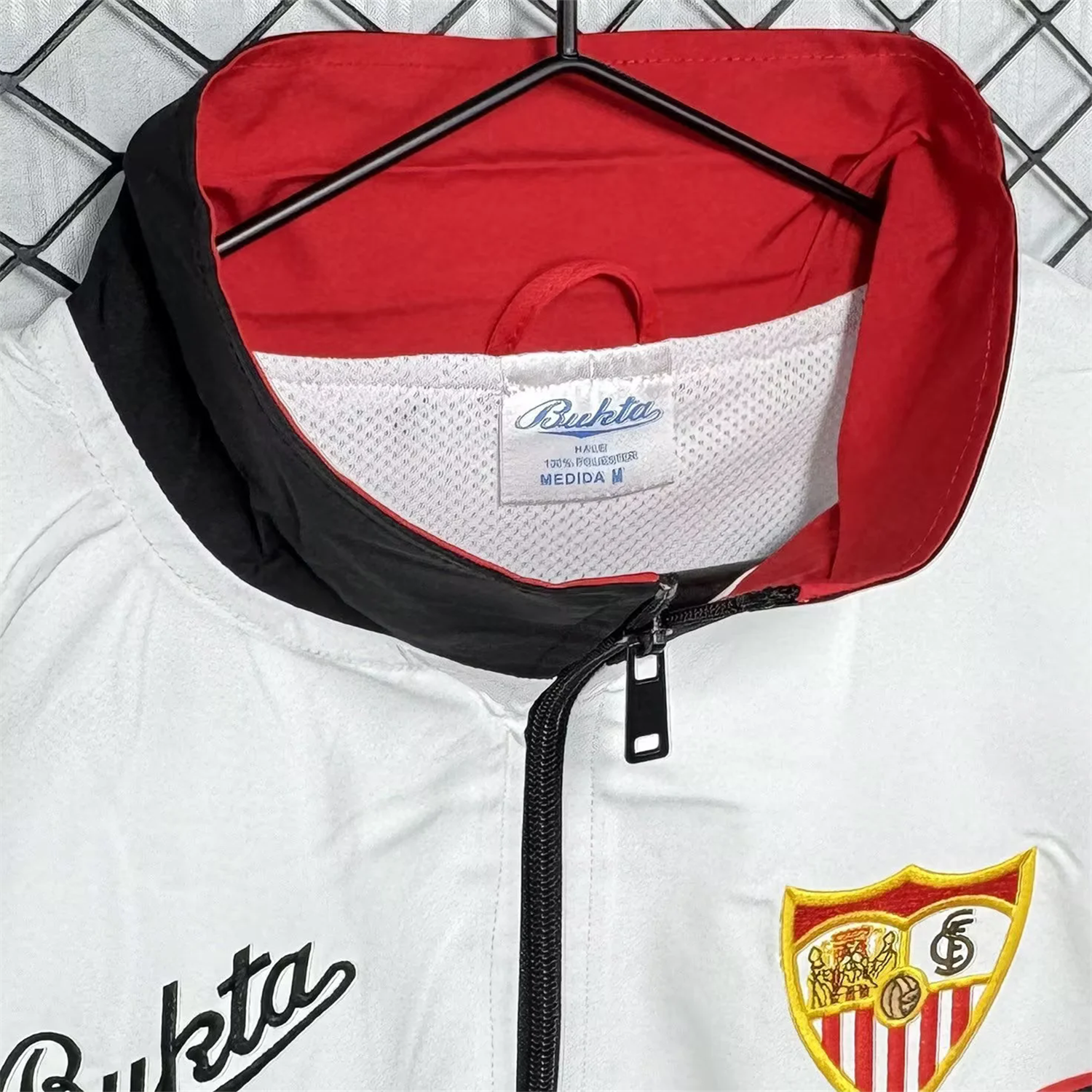 AlphaJersey-Retro Sevilla 1992-93 Home Windbreaker Jacket - Black And Red