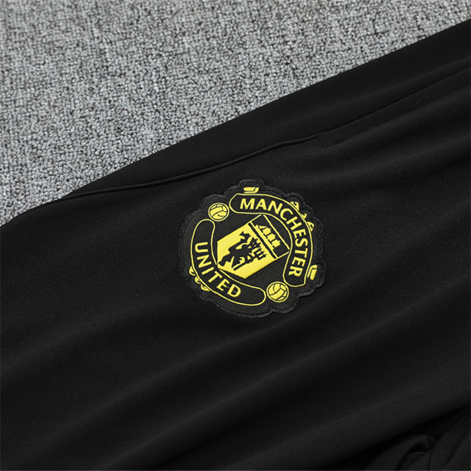 AlphaJersey-Manchester United 25-26 Long Sleeves Training Set - Black Top & Black Pants