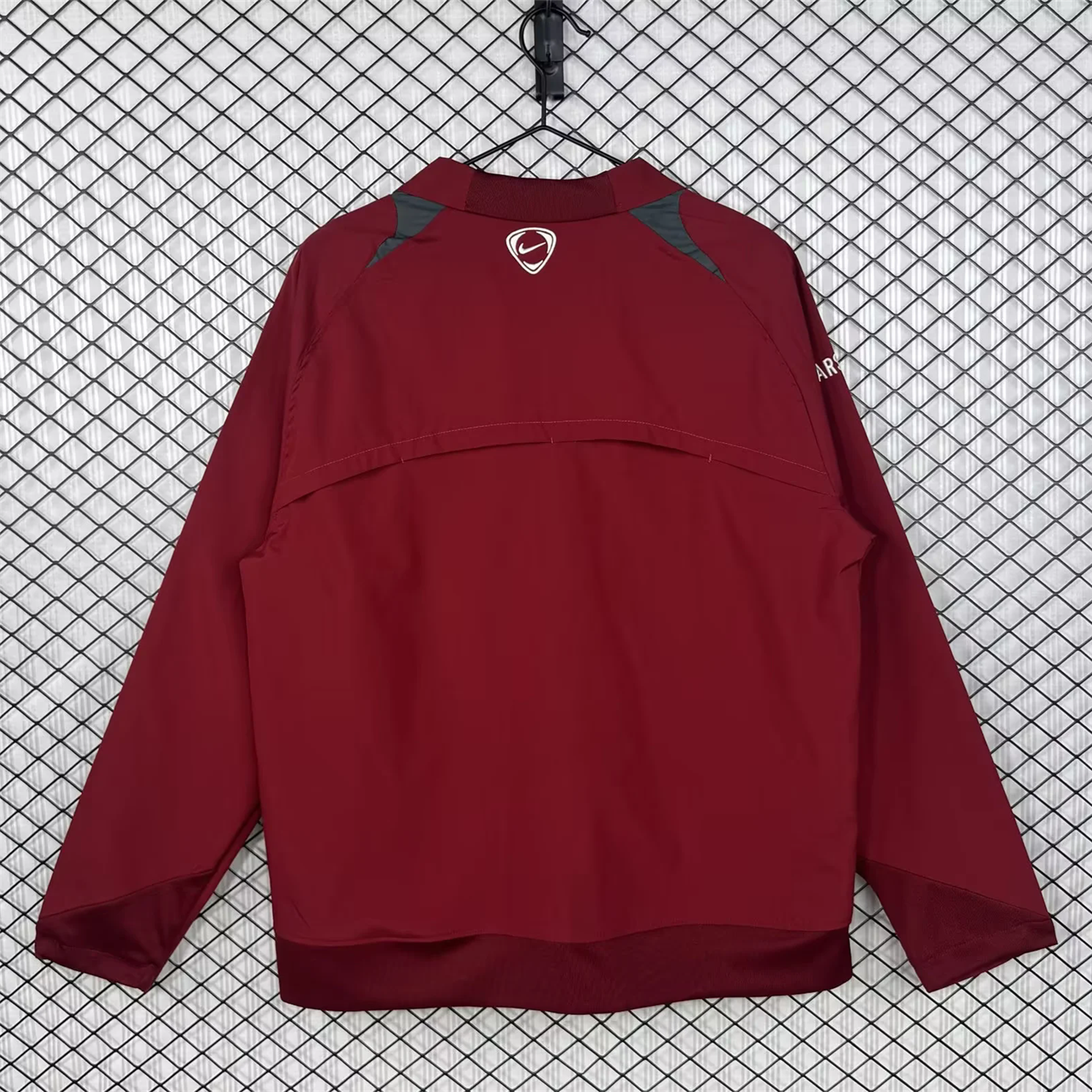AlphaJersey-Retro Arsenal 2005-06 Home Windbreaker Jacket - Red