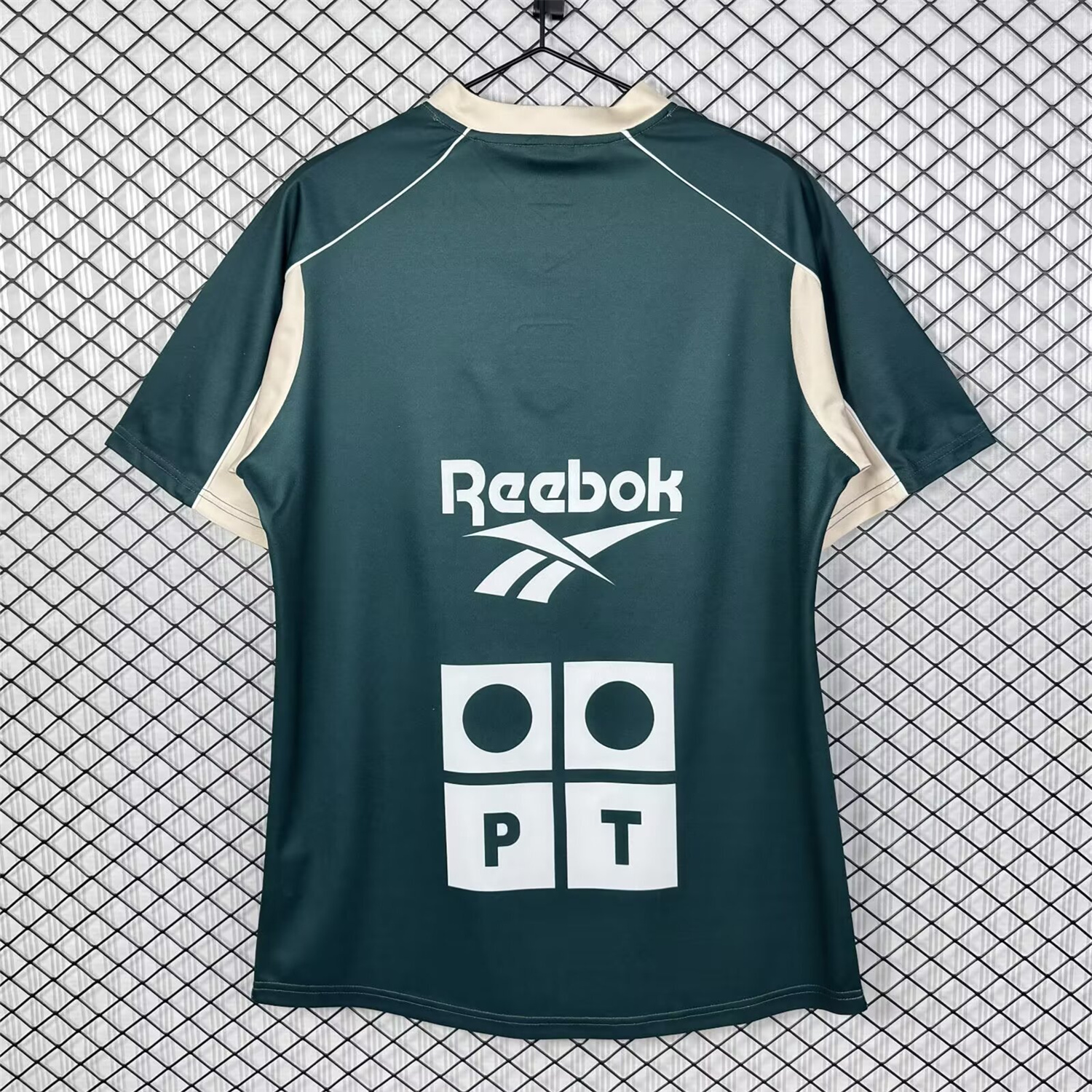 AlphaJersey-Retro Sporting CP 2000-01 Green Training Jersey