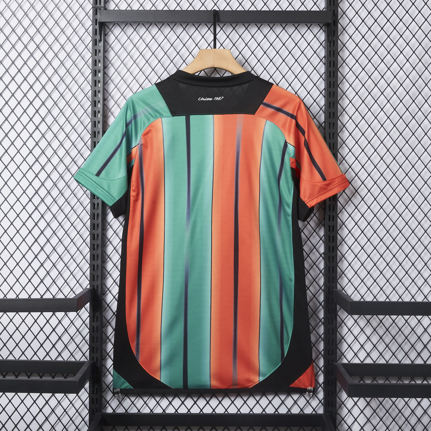 AlphaJersey-Venezia FC 25-26 Orange And Green Special Jersey - Fans Version