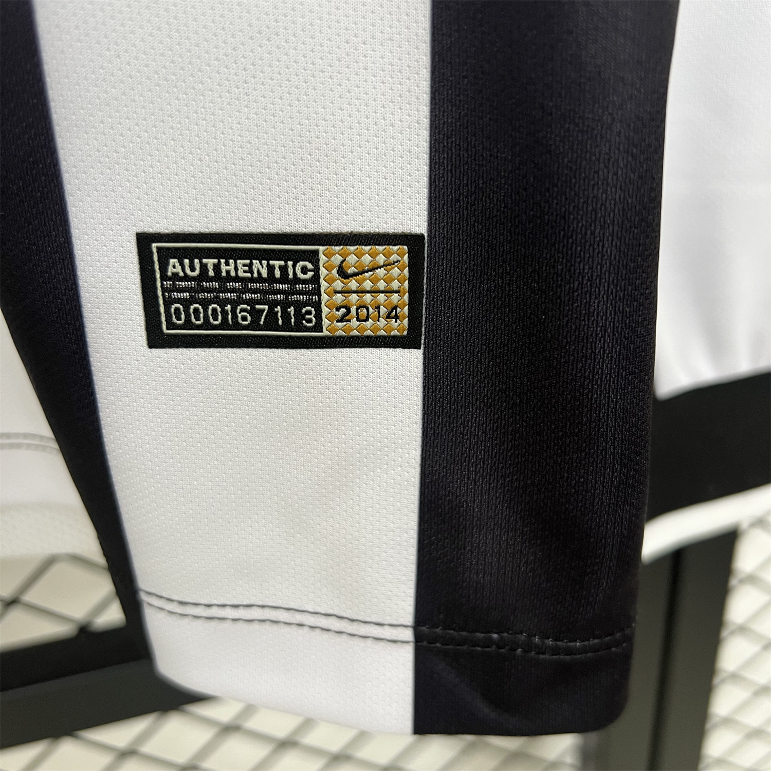 AlphaJersey-Retro Juventus 2014-15 Home Long Sleeves Jersey