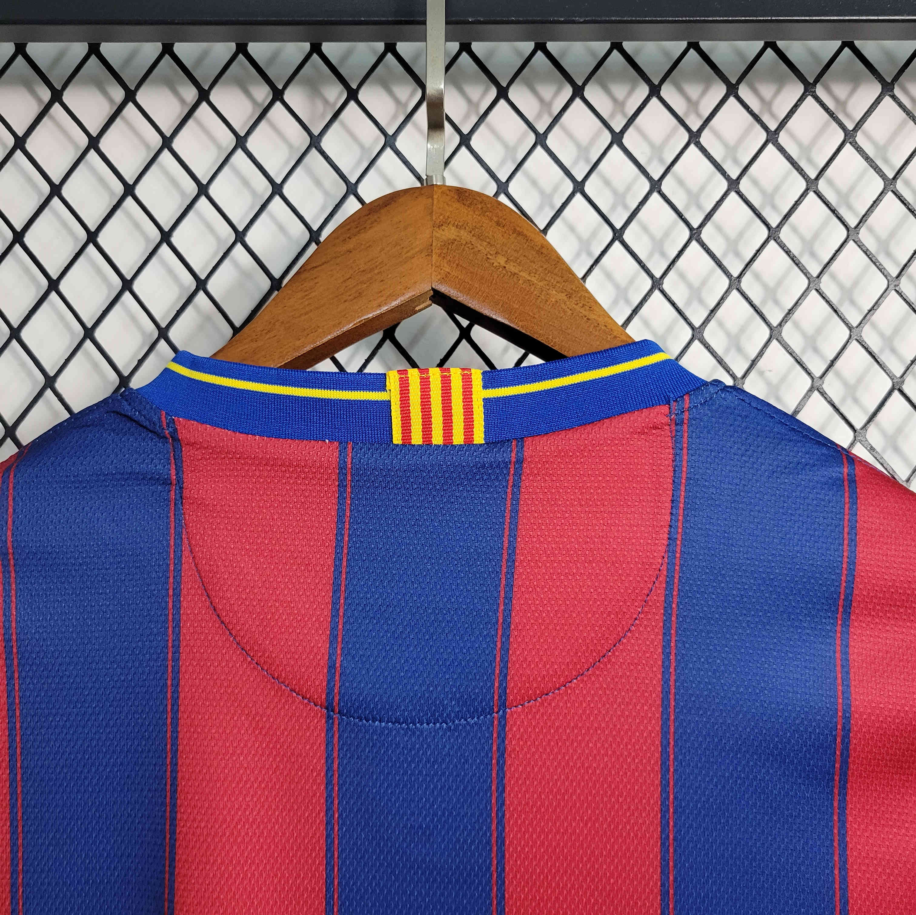 AlphaJersey-Retro Barcelona 09-10 Home Stadium Jersey