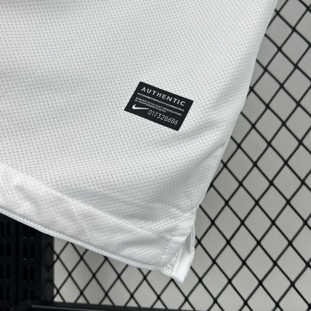 AlphaJersey-Retro Juventus 2010-11 Away Jersey