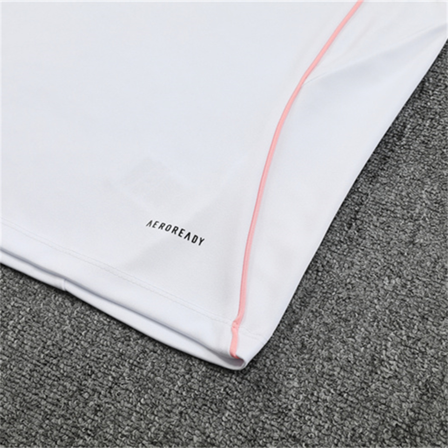 AlphaJersey-Juventus 25-26 Long Sleeve Training Set - White Top and Black Pants