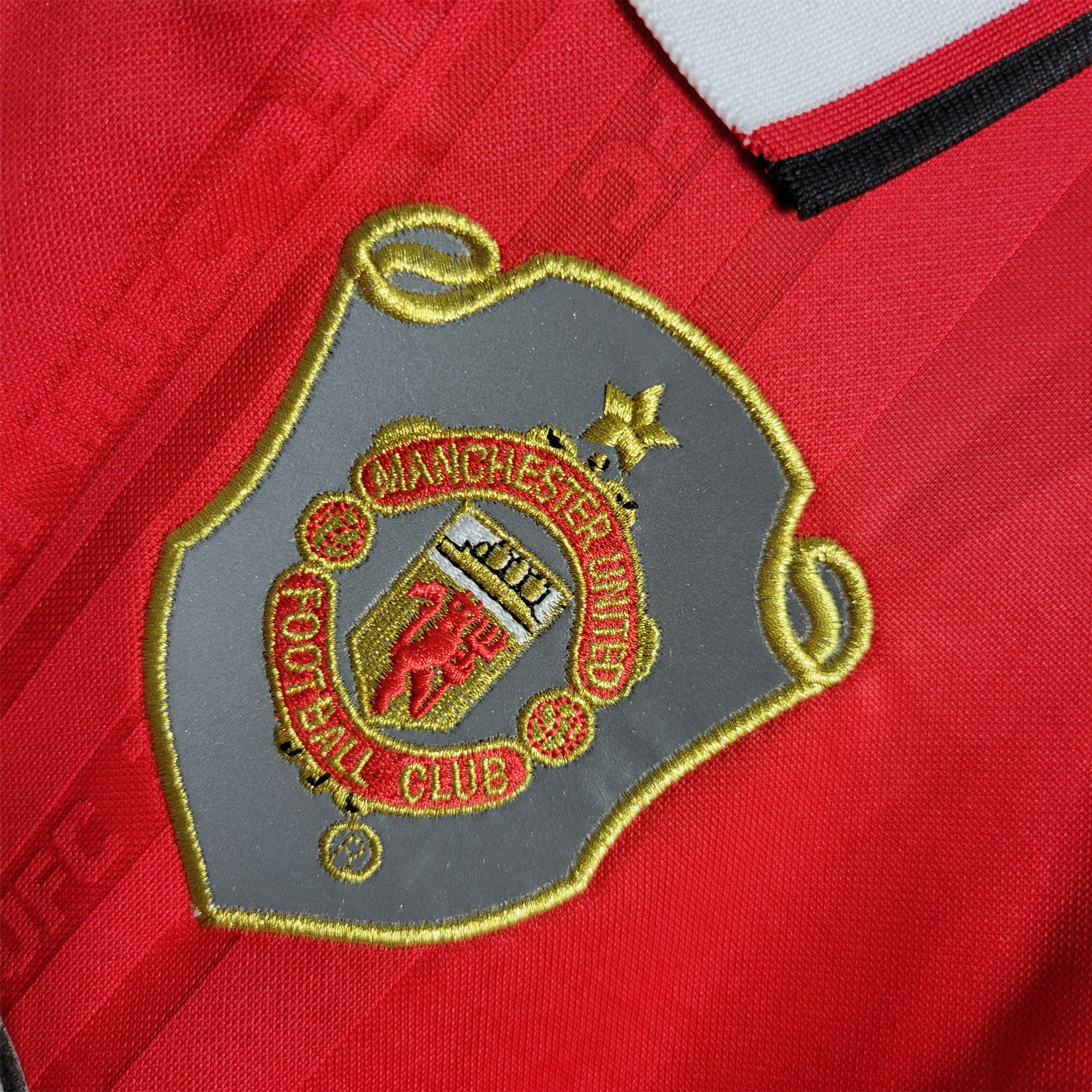 AlphaJersey-Retro Manchester United 99-00 Home Jersey