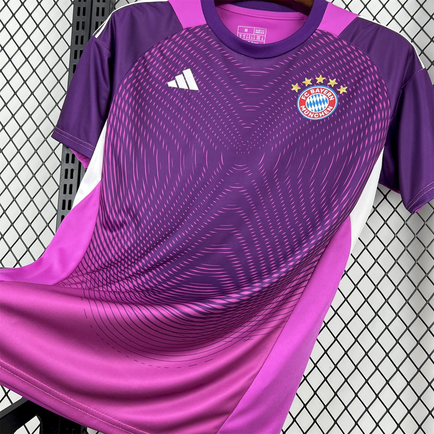 AlphaJersey-Bayern Munich 25-26 Purple Goalkeeper Jersey - Fans Version