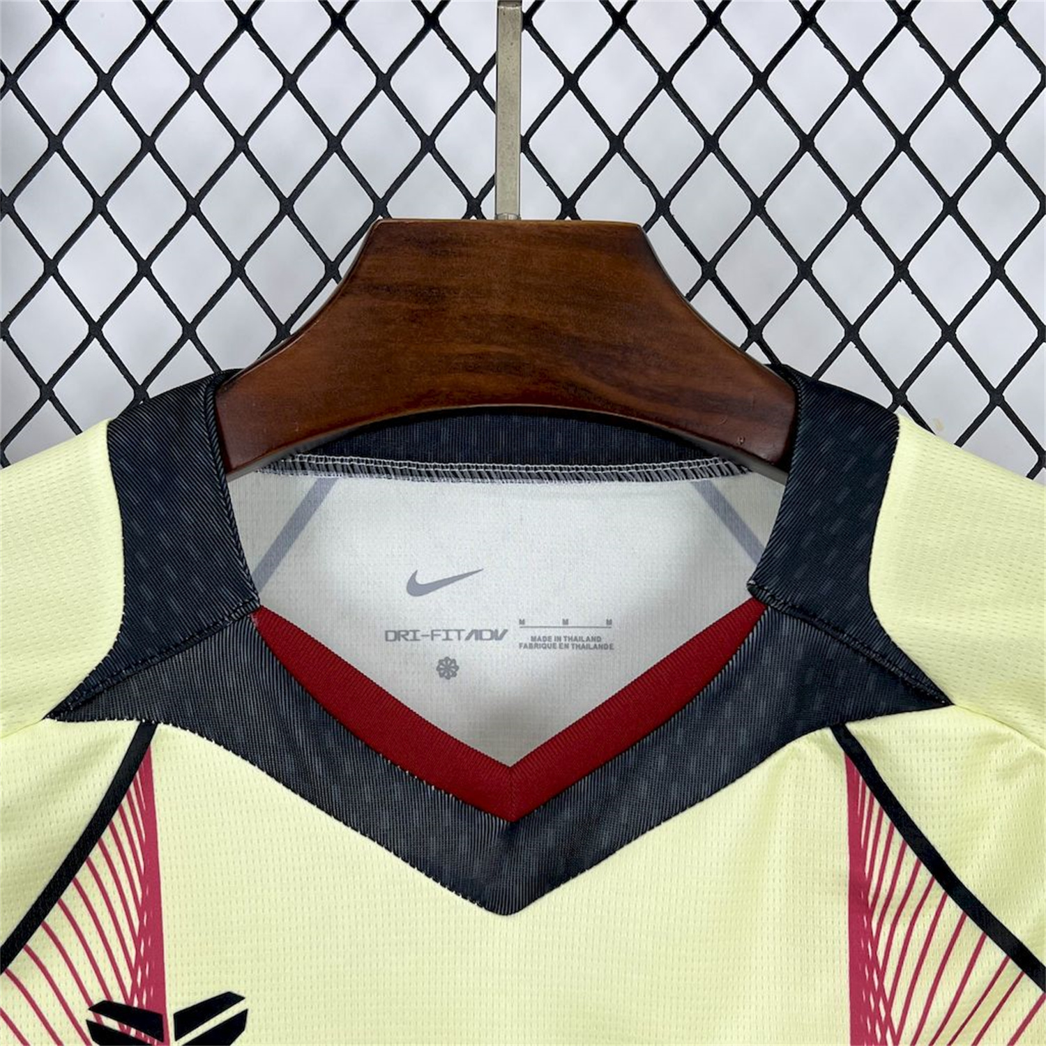 AlphaJersey-Barcelona 25-26 T90 Red Lines Yellow Special Jersey - Fans Version