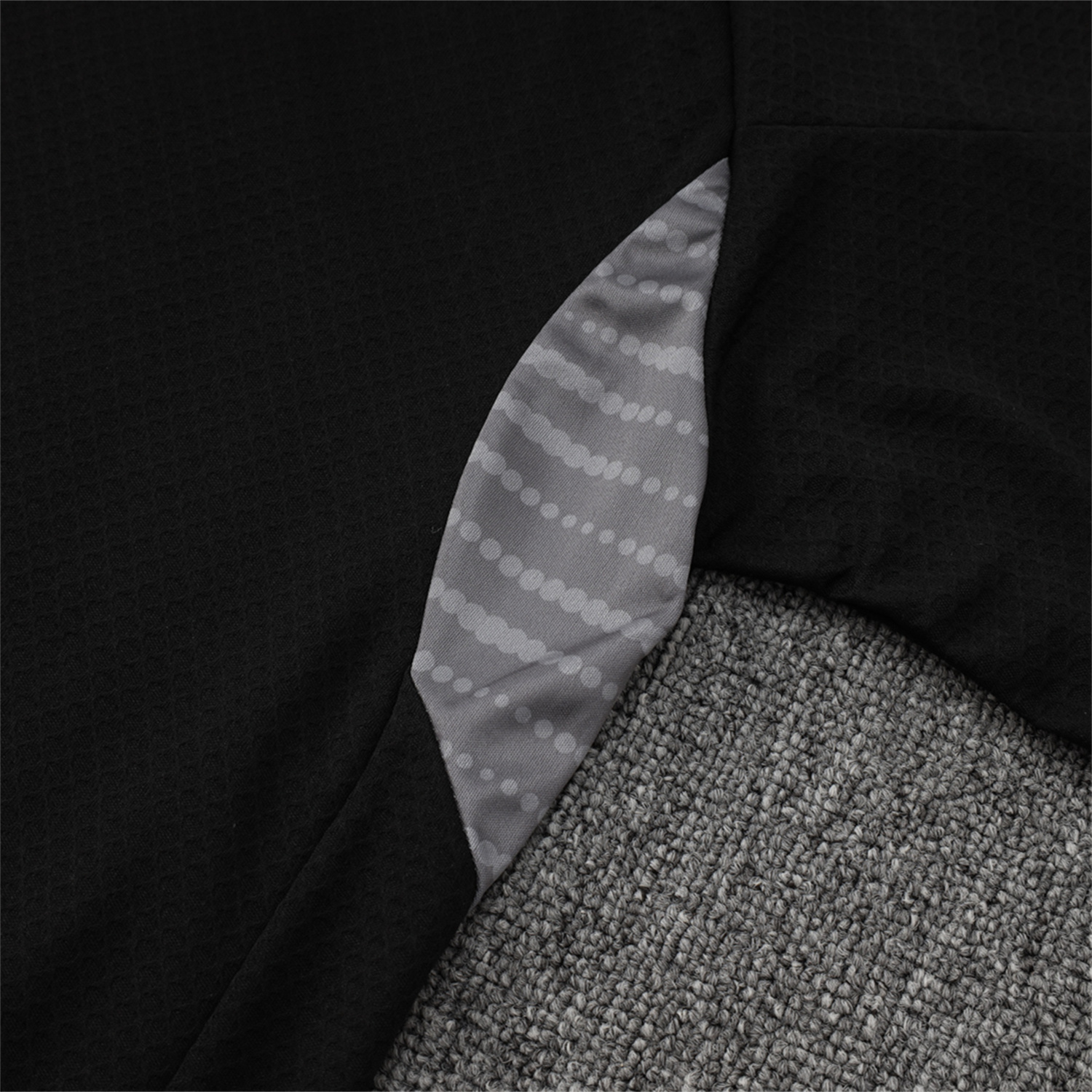AlphaJersey-Real Madrid 25-26 Short-Sleeve Training Set - Black Top and Black Shorts