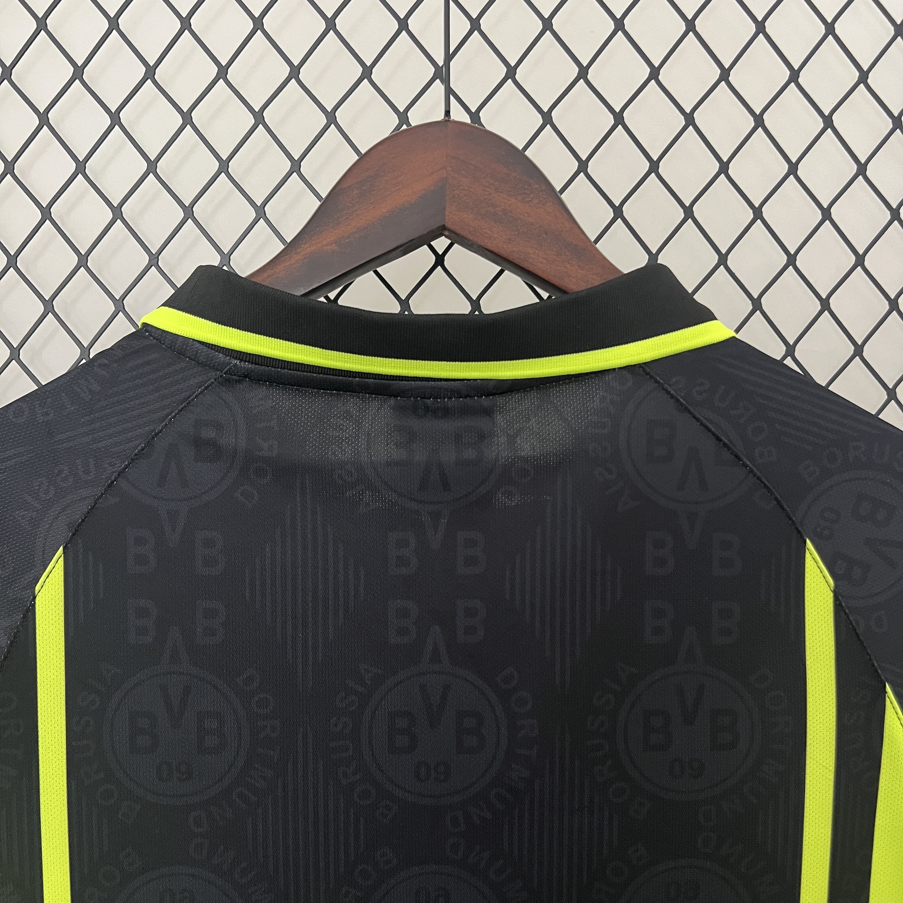 AlphaJersey-Retro Dortmund 1996-97 Away Jersey