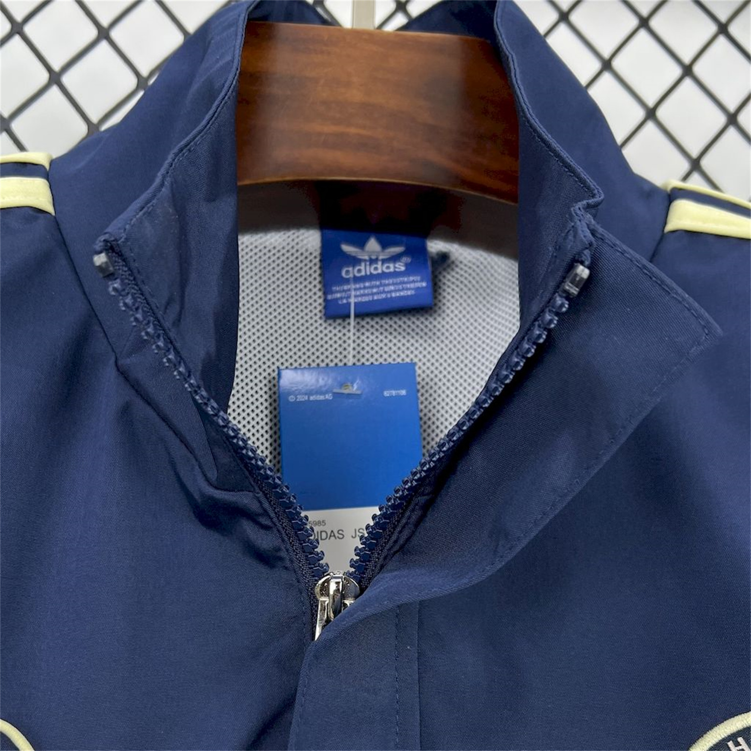 AlphaJersey-Retro C.H.E.L.S.E.A 2012-13 Player Windbreaker - Blue