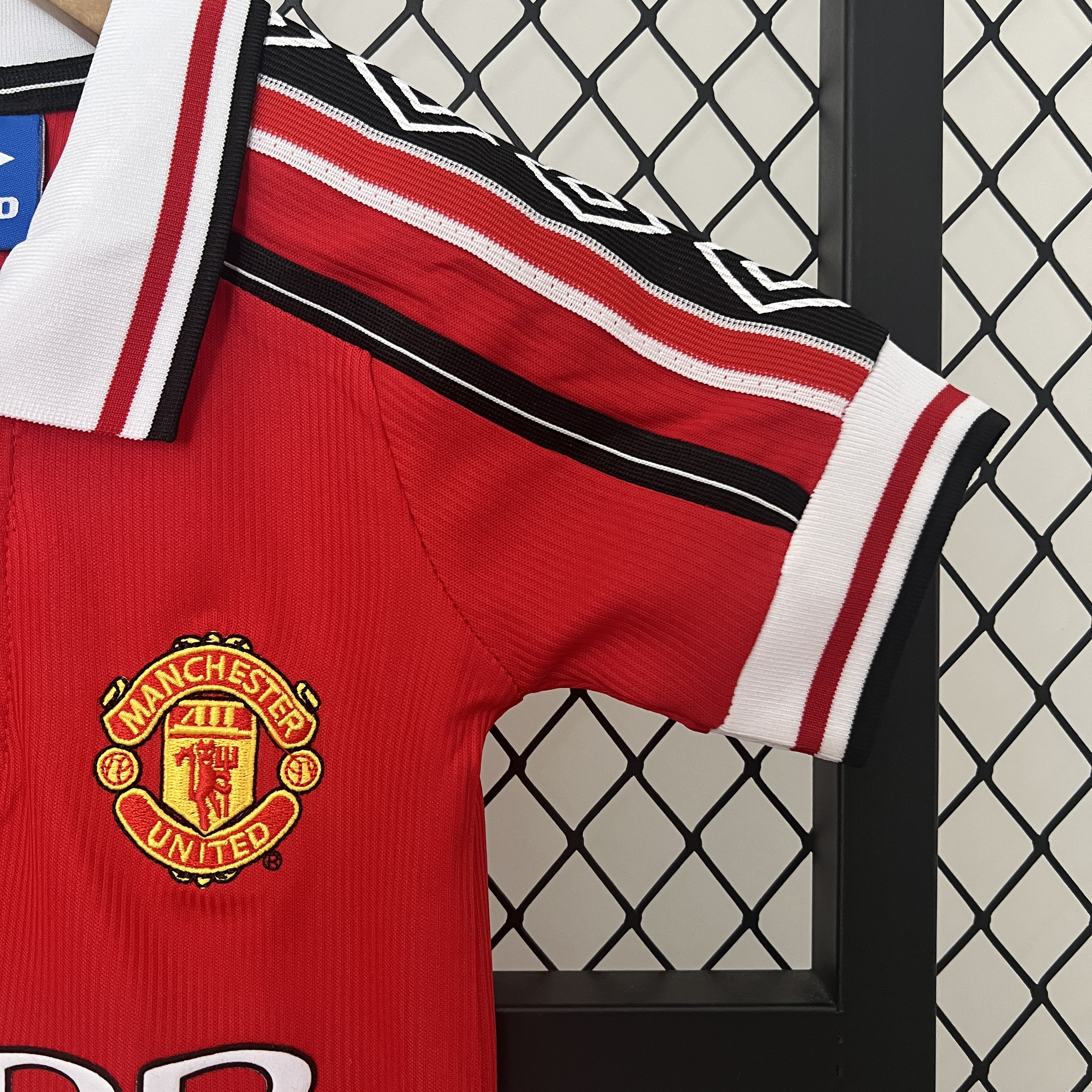 AlphaJersey-Retro Manchester United 1998-99 Home Stadium Kids Kit
