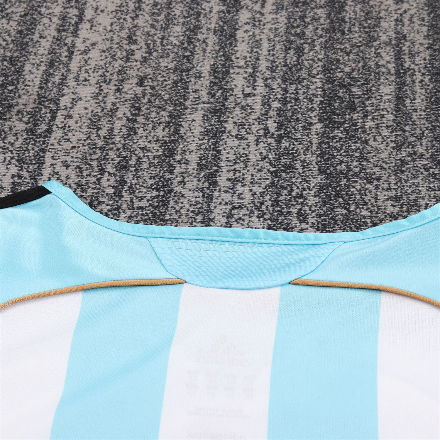 AlphaJersey-Retro Argentina 2006 Home Kids Kit