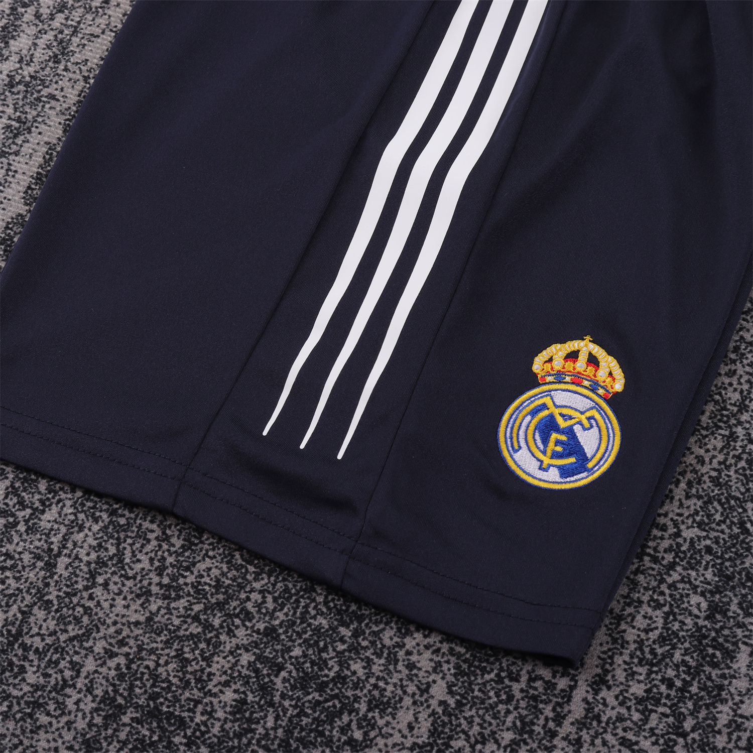 AlphaJersey-Retro Real Madrid 04-05 Away Kids Kit
