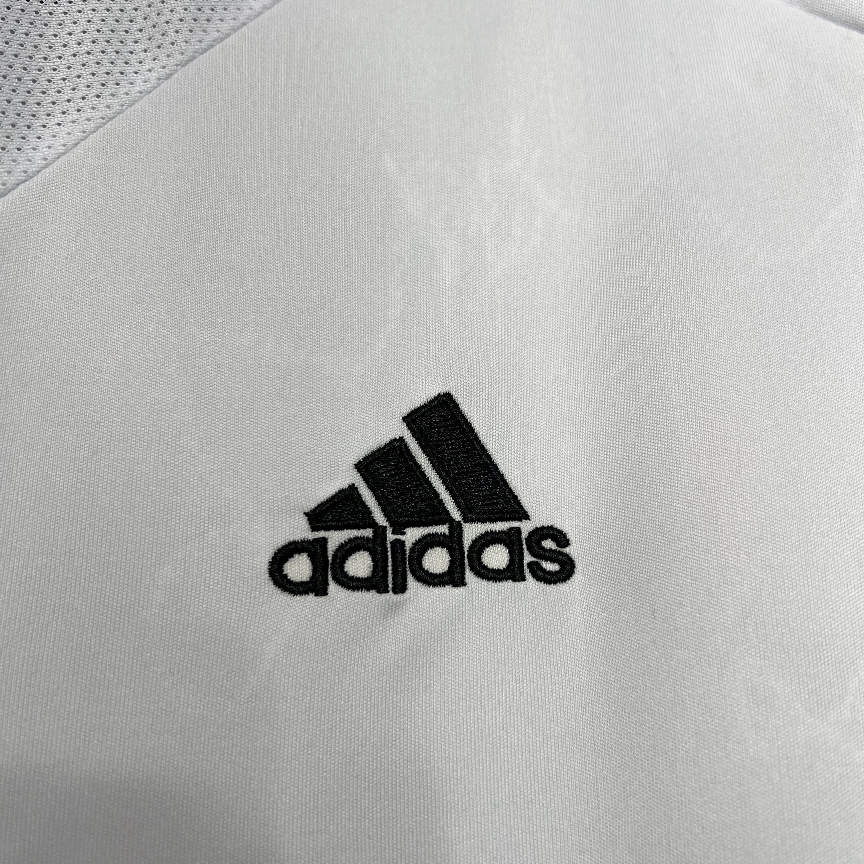 AlphaJersey-Retro Real Madrid 05-06 Home Stadium Jersey