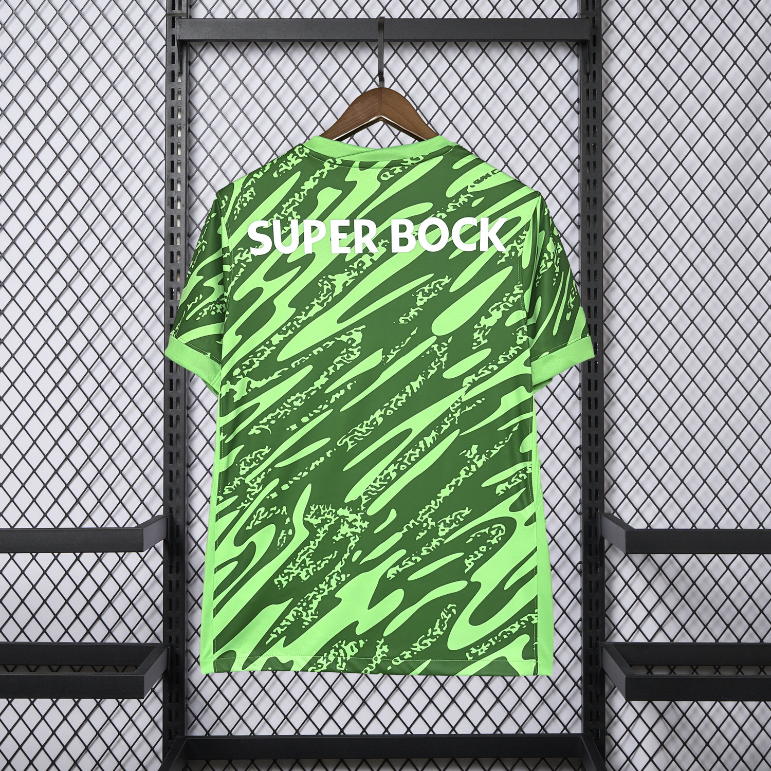 AlphaJersey-Sporting CP 25-26 Green Goalkeeper Jersey - Fans Version
