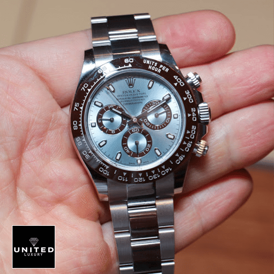 Rolex Daytona Cosmograph 116506 Blue Dial Oyster Replica 2 Rolex Daytona Cosmograph 116506 Blue Dial Oyster Replica on his hands