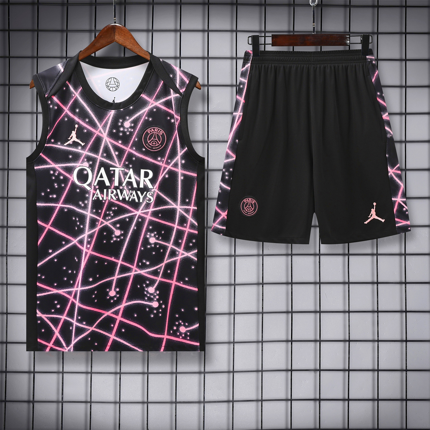 AlphaJersey-Paris Saint-Germain PSG 25-26 Vest Training Set - Pink Fluorescent Rays Black Vest & Black Shorts