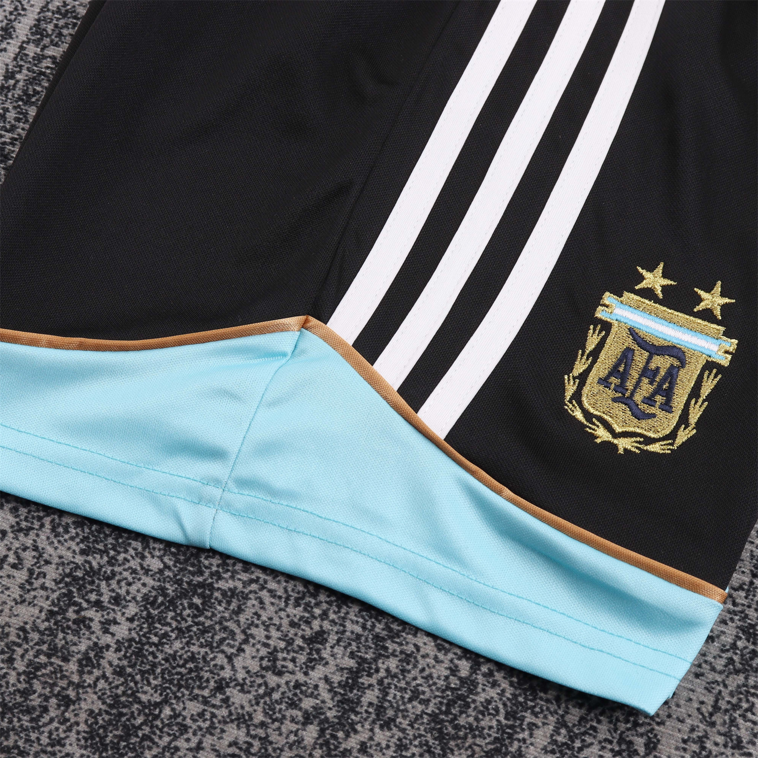 AlphaJersey-Retro Argentina 2006 Home Kids Kit