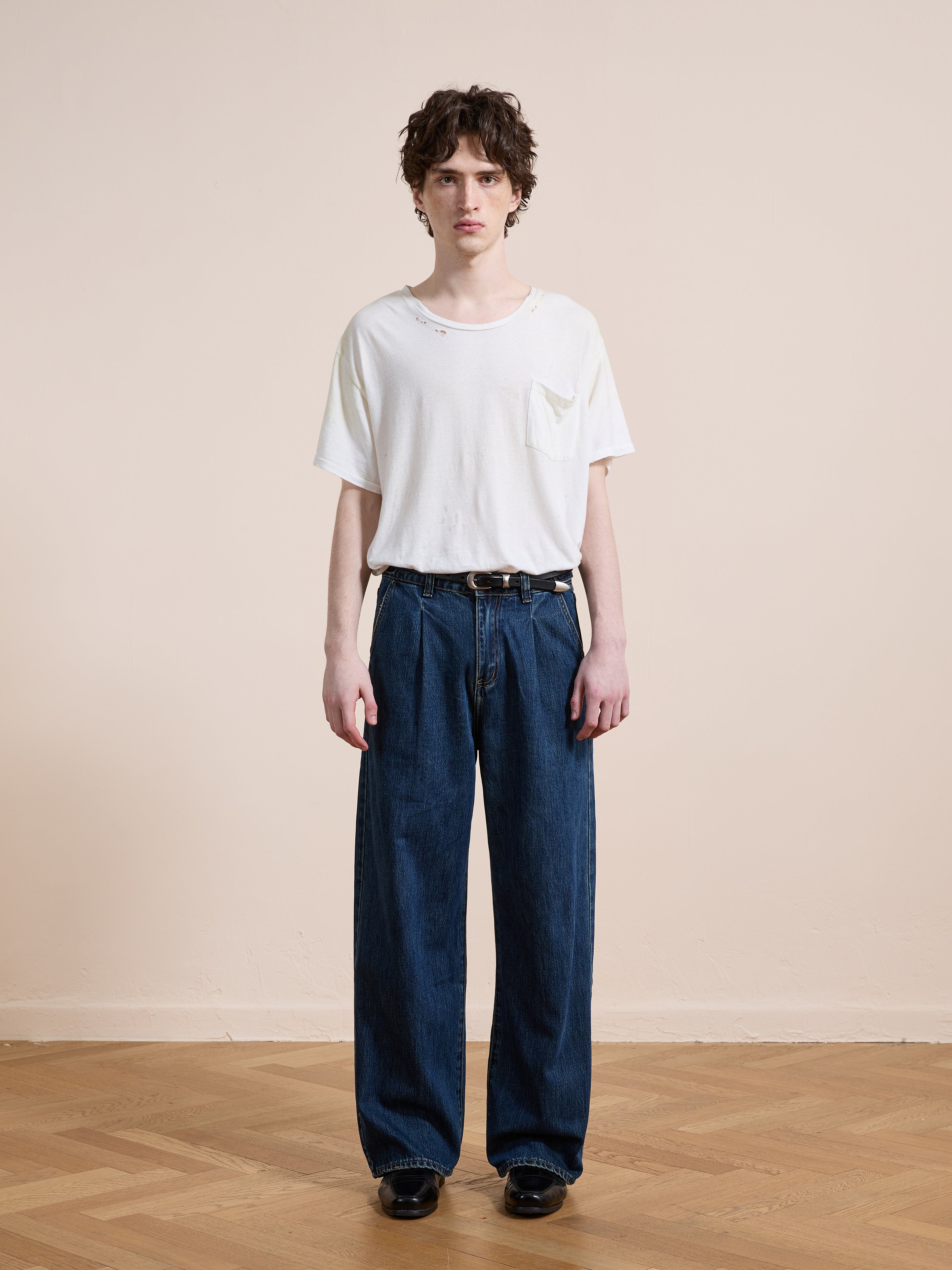Pleated Relaxed Fit Jeans | Modern Menswear by yycbvcnbmmnbm