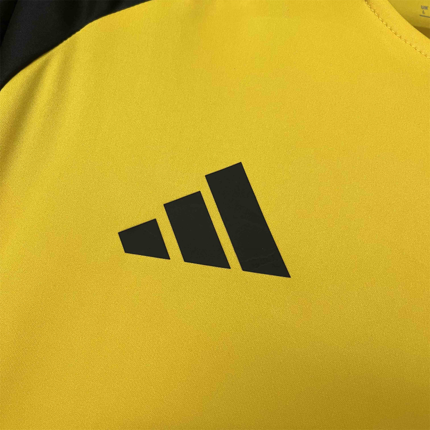 AlphaJersey-Atletico Mineiro 25-26 Yellow Pre-Match Training Unsponsored Jersey - Fans Version