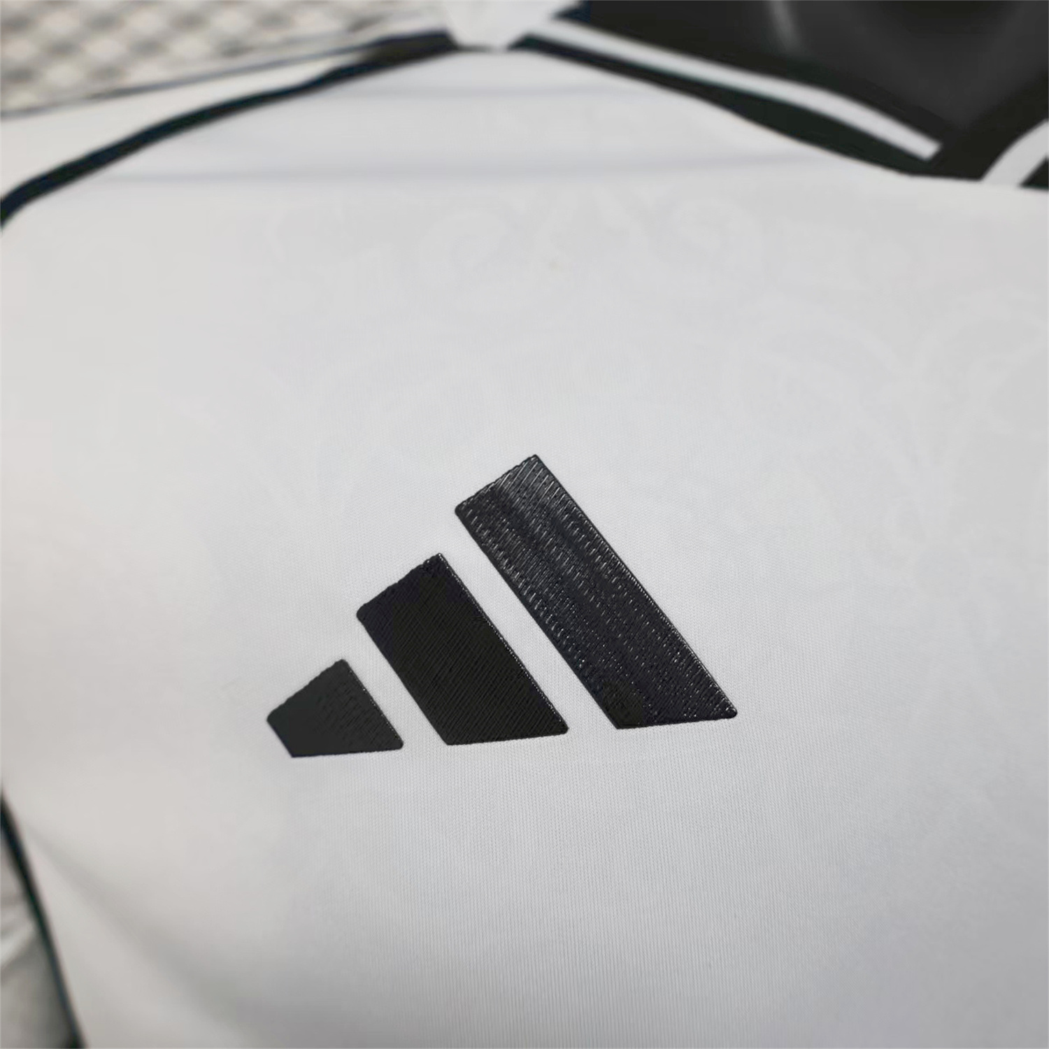 AlphaJersey-Fulham 25-26 Home Jersey - Player Version