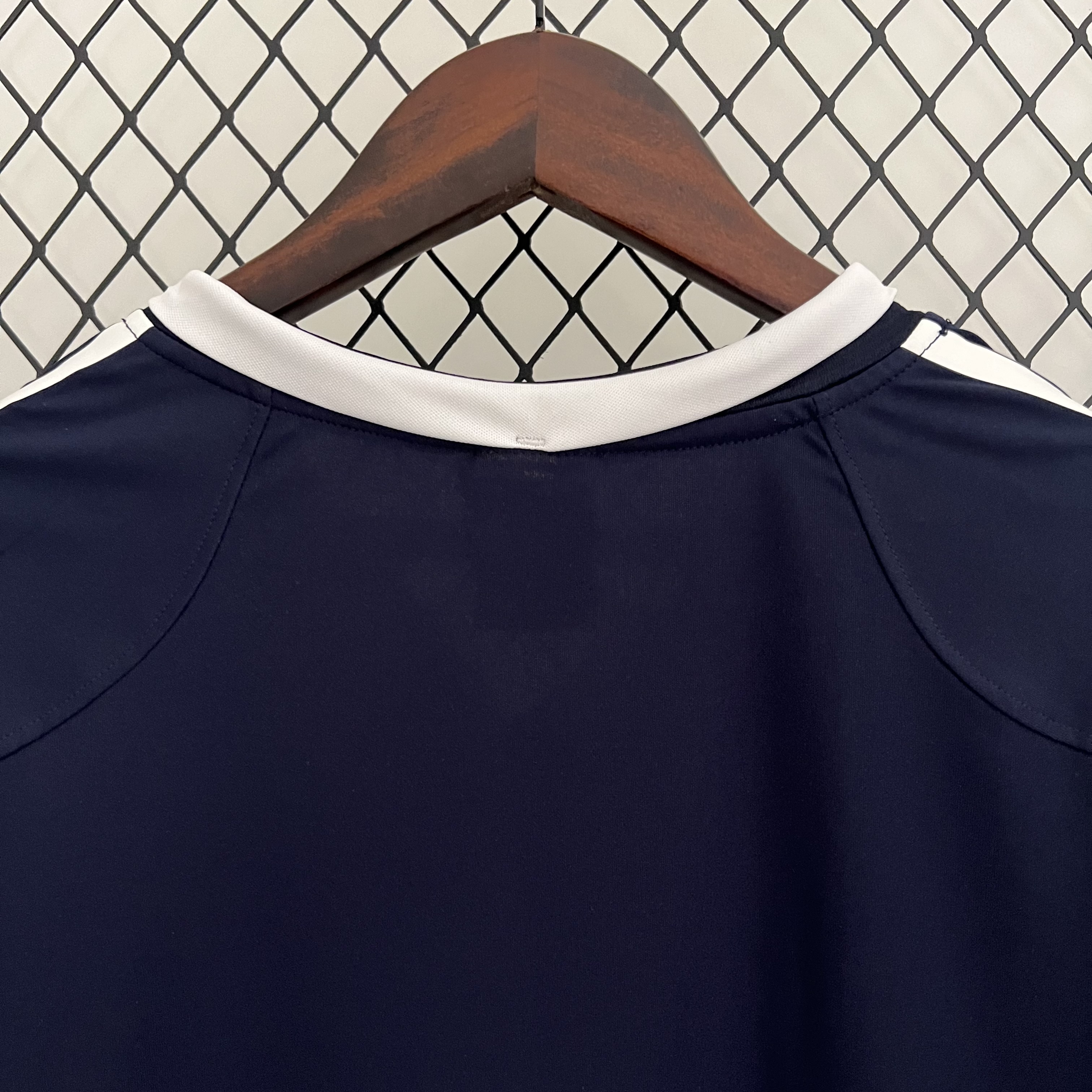 AlphaJersey-Retro Real Madrid 04-05 Away Stadium Jersey
