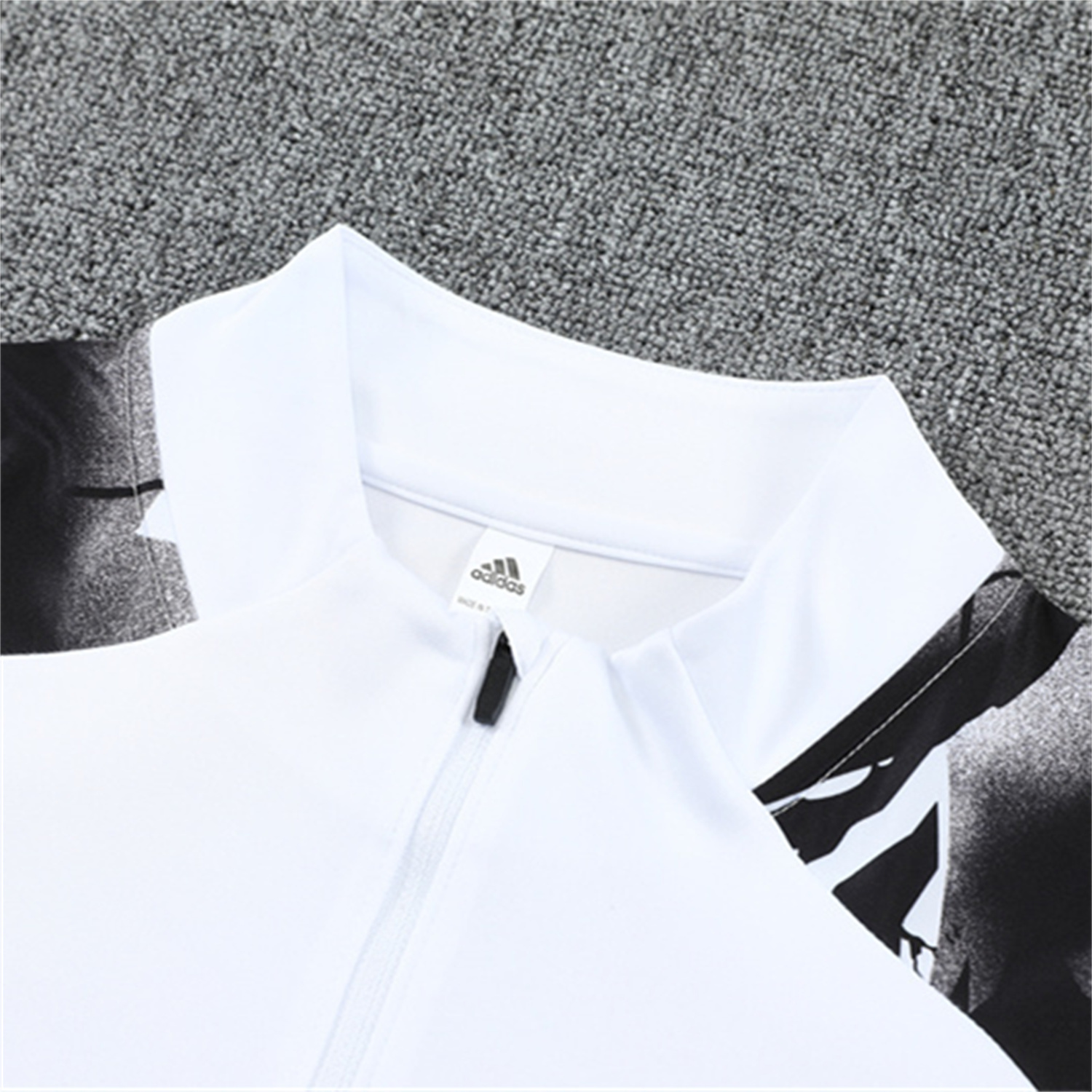 AlphaJersey-Real Madrid 25-26 Kids Long Sleeve Training Set - White Top & Black Pants